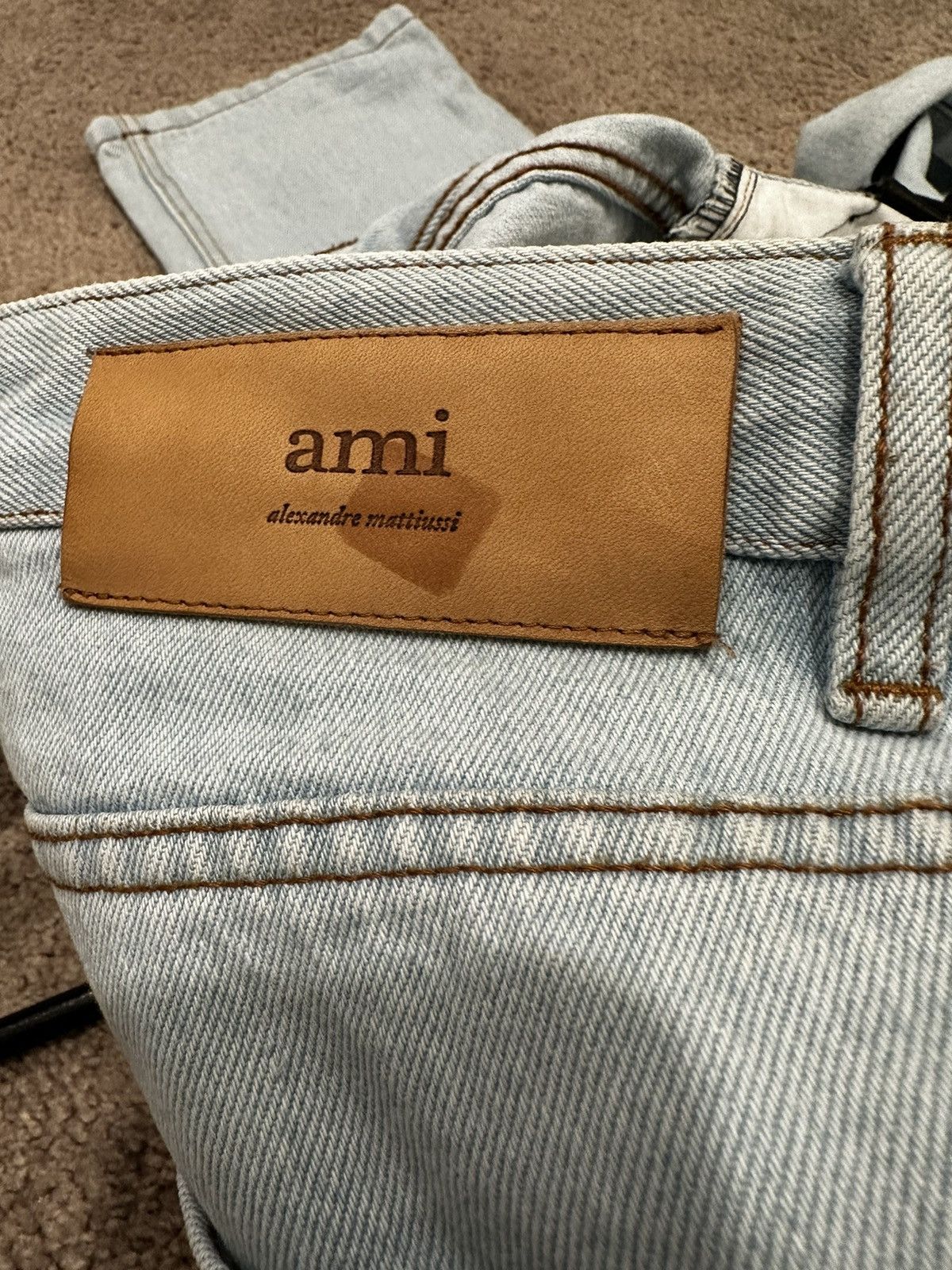 AMI Ami fit jeans in light indigo denim Size US 34 / EU 50 - 7 Thumbnail