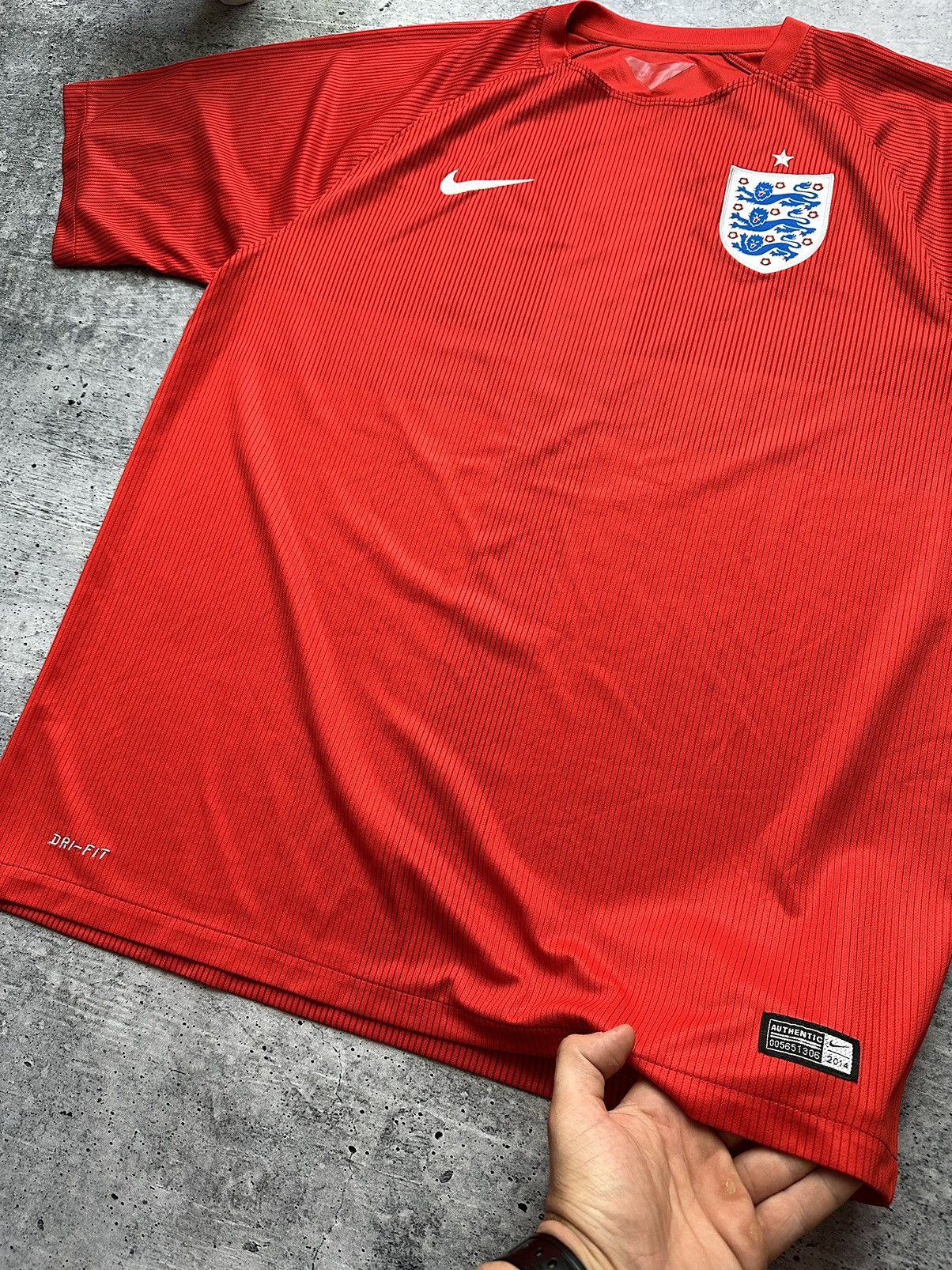 Nike Vintage Nike Soccer Jersey Football England 2014 T-Shirt Size US XL / EU 56 / 4 - 3 Thumbnail
