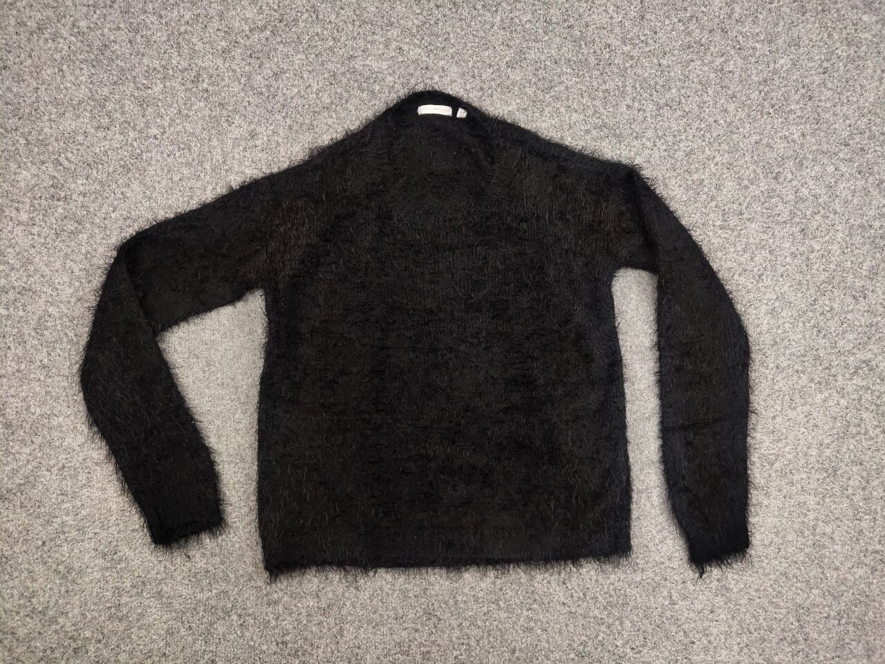 Japanese Brand Vintage 90's Japanese Black Mohair Style Fuzzy Sweater Size M / US 6-8 / IT 42-44 - 14 Thumbnail