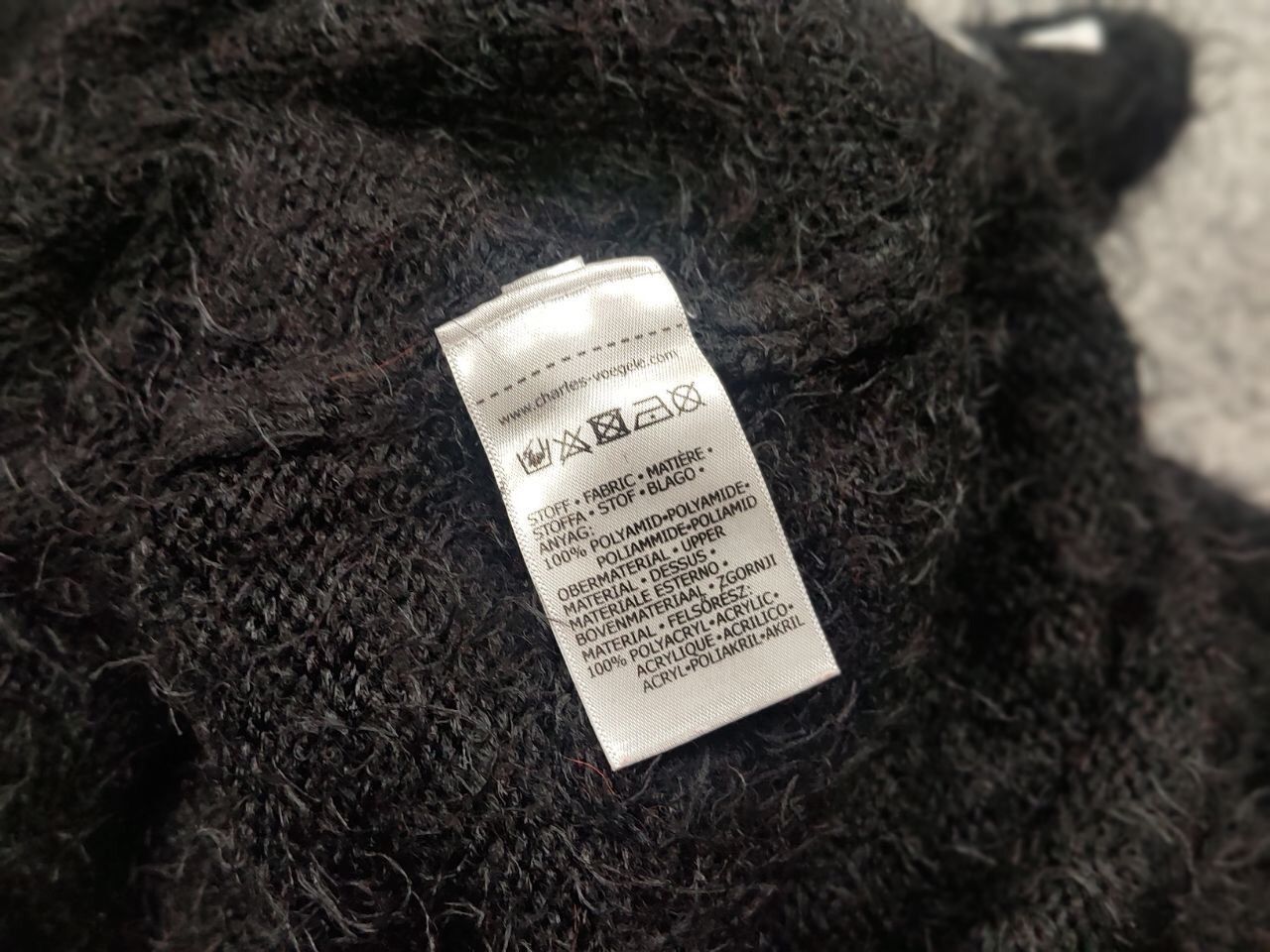 Japanese Brand Vintage 90's Japanese Black Mohair Style Fuzzy Sweater Size M / US 6-8 / IT 42-44 - 18 Thumbnail
