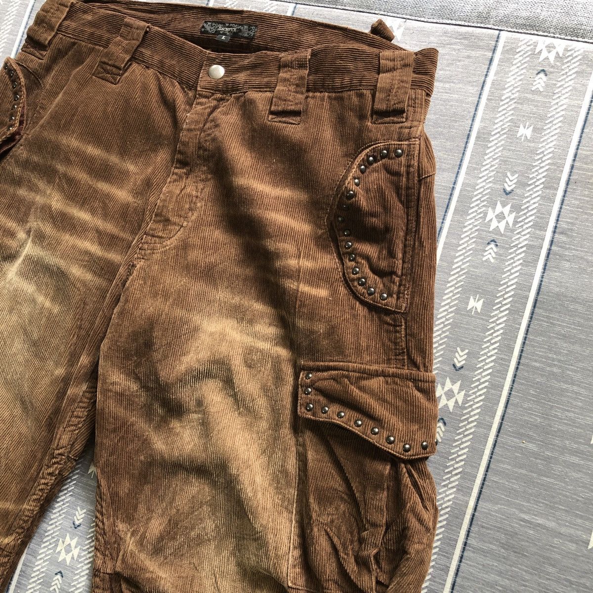 20471120 × Japanese Brand Japan Cargo Stud Multipocket Bondage Baggy Pant Size US 32 / EU 48 - 4 Thumbnail