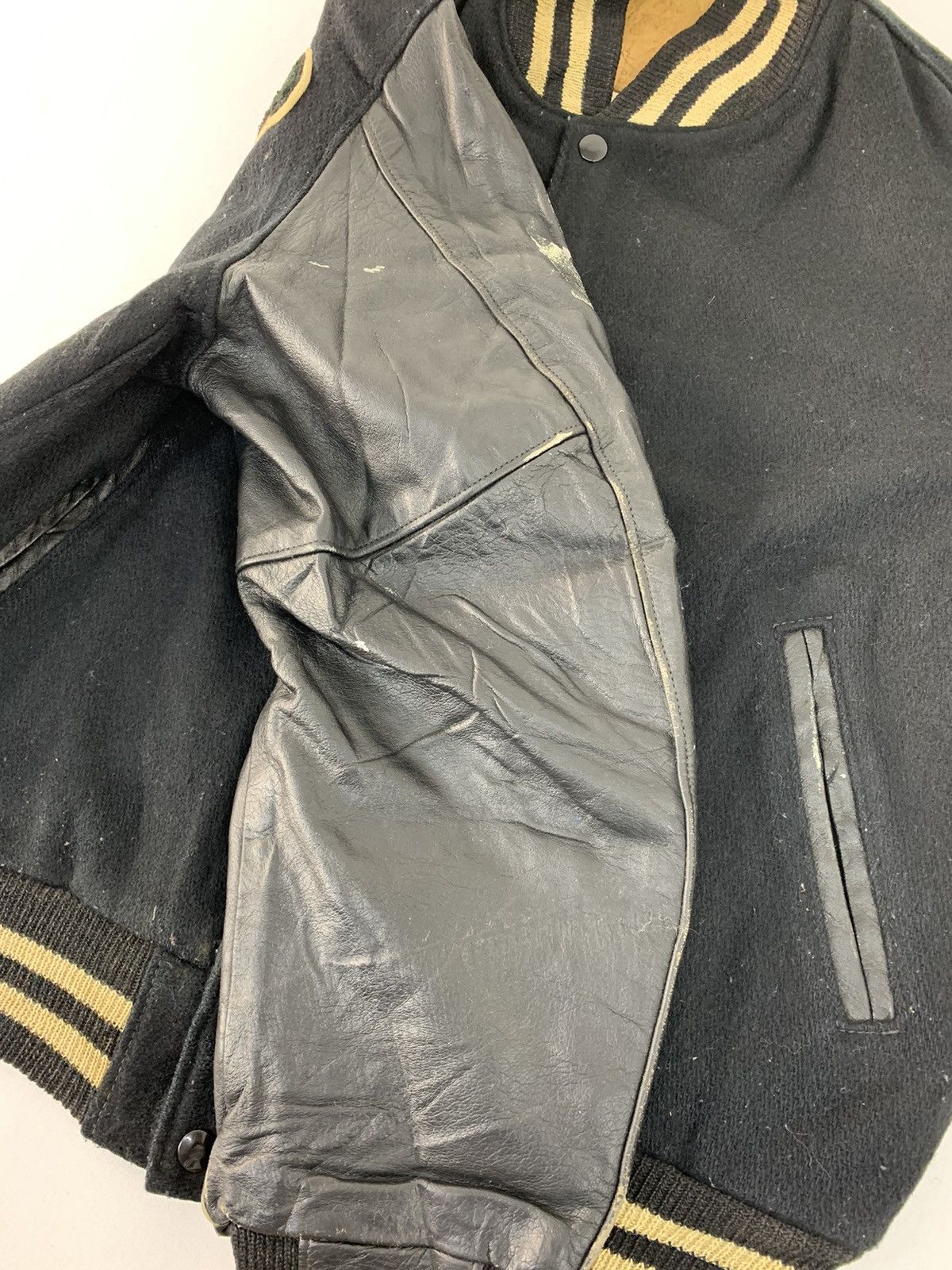 Sports Specialties Bulldog Born To Kill Padded Varsity Leather Jacket USA Size US L / EU 52-54 / 3 - 15 Thumbnail
