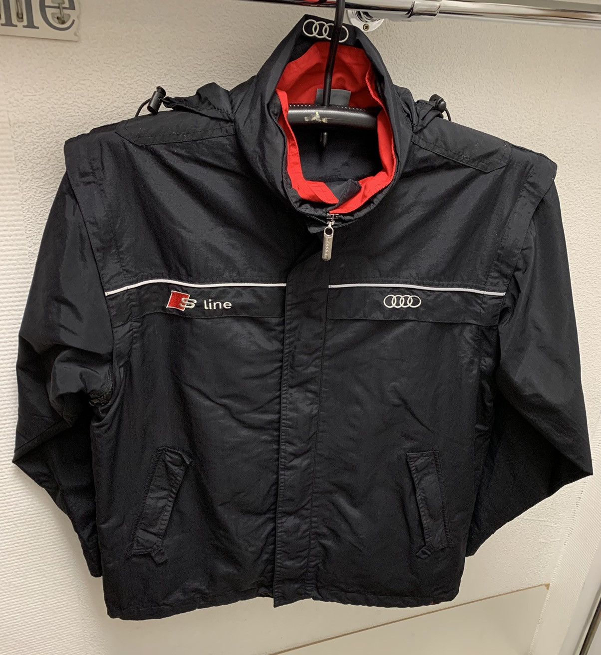 Audi Audi S Line vintage light jacket transformer formula uno M Size US M / EU 48-50 / 2 - 2 Thumbnail