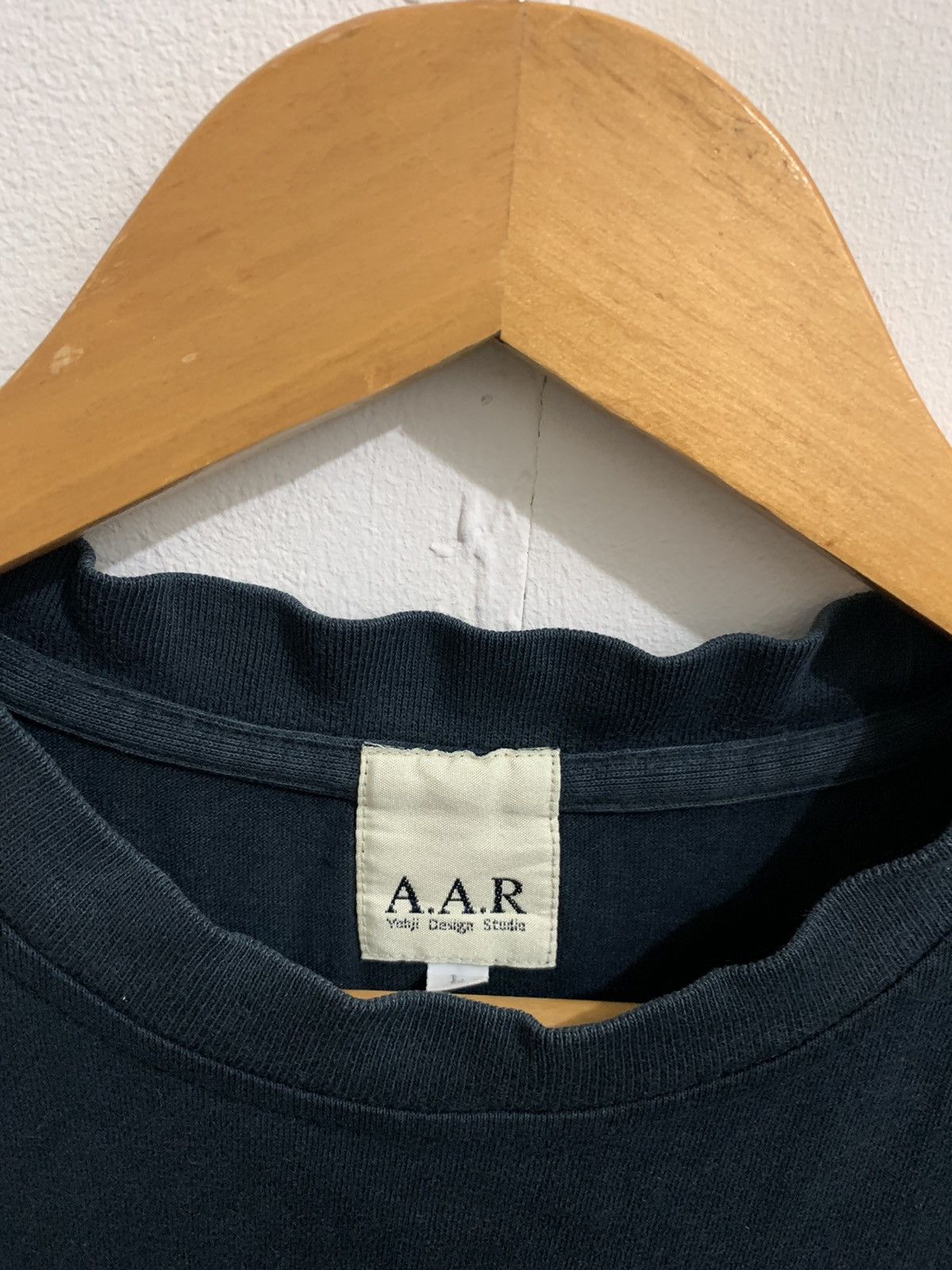 Japanese Brand Yohji A.A.R Design Tshirt Size US L / EU 52-54 / 3 - 5 Thumbnail