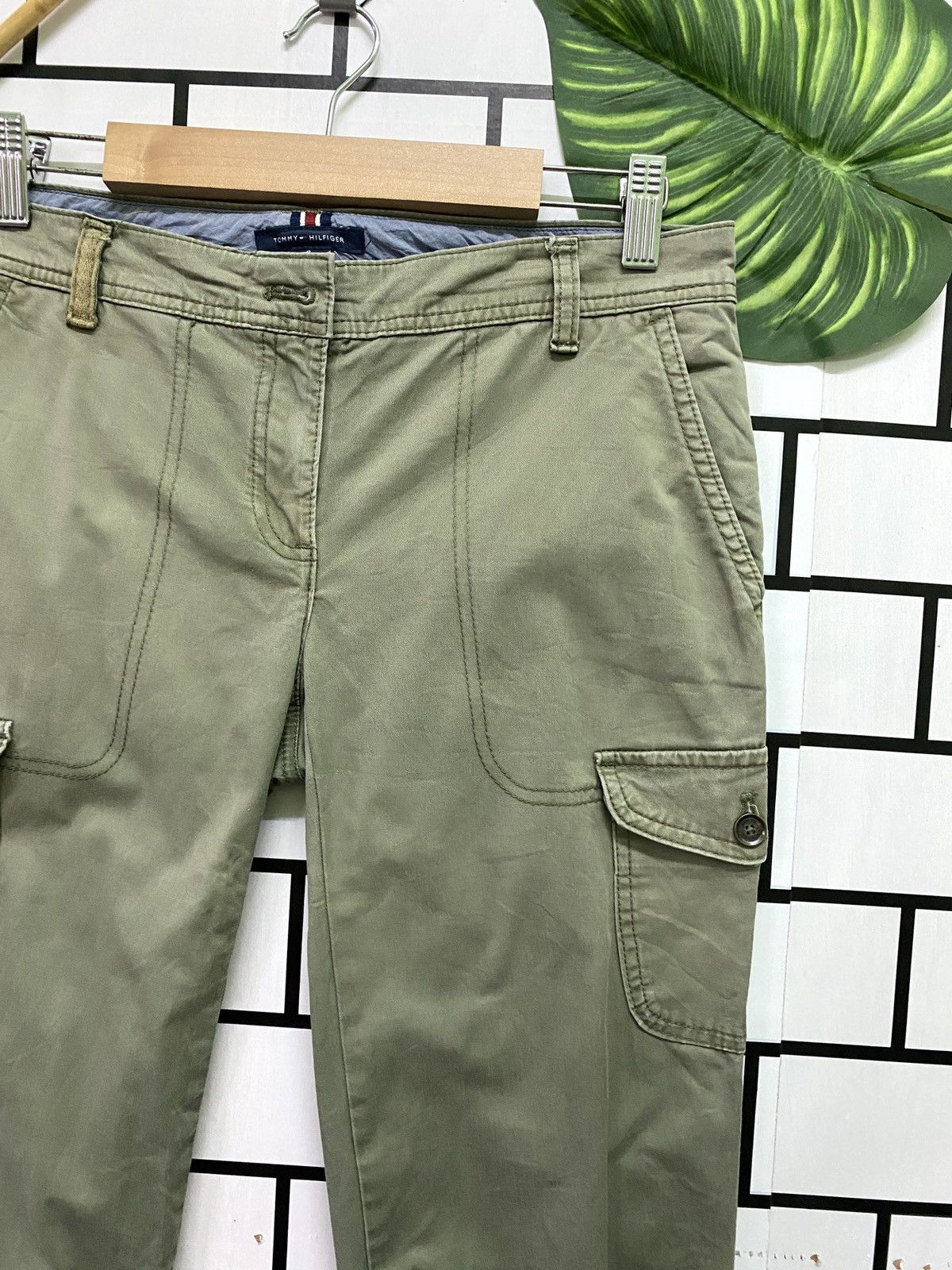 Japanese Brand × Tommy Hilfiger Cargo Tommy Hilfiger Low Waist Faded Green Multipocket Pants Size US 28 / EU 44 - 5 Thumbnail