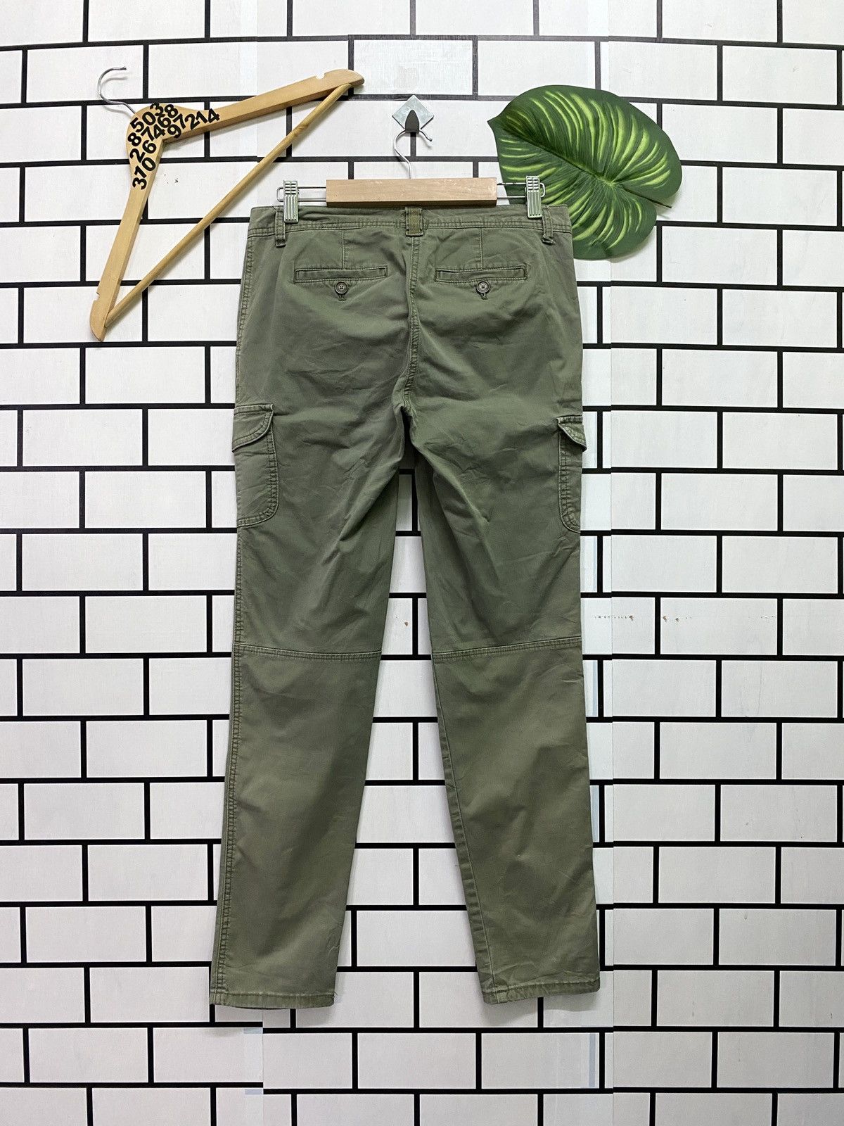 Japanese Brand × Tommy Hilfiger Cargo Tommy Hilfiger Low Waist Faded Green Multipocket Pants Size US 28 / EU 44 - 2 Thumbnail