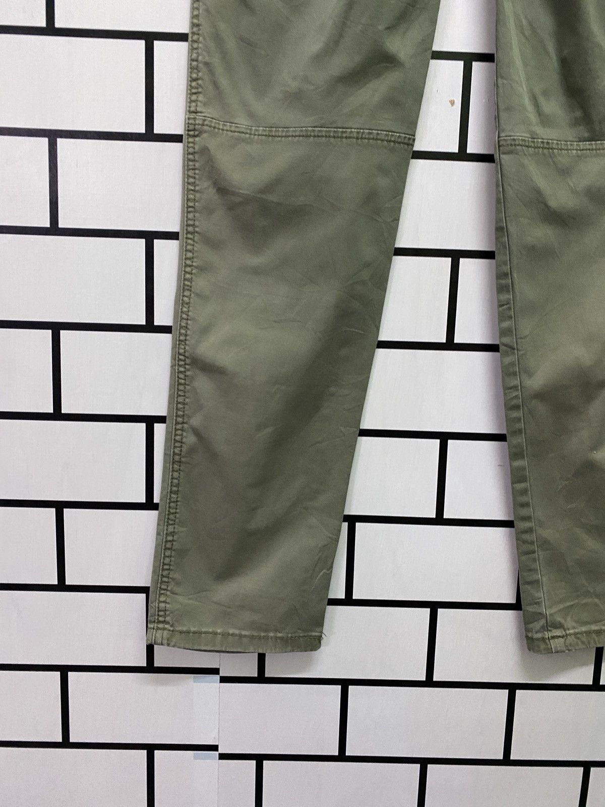 Japanese Brand × Tommy Hilfiger Cargo Tommy Hilfiger Low Waist Faded Green Multipocket Pants Size US 28 / EU 44 - 16 Thumbnail
