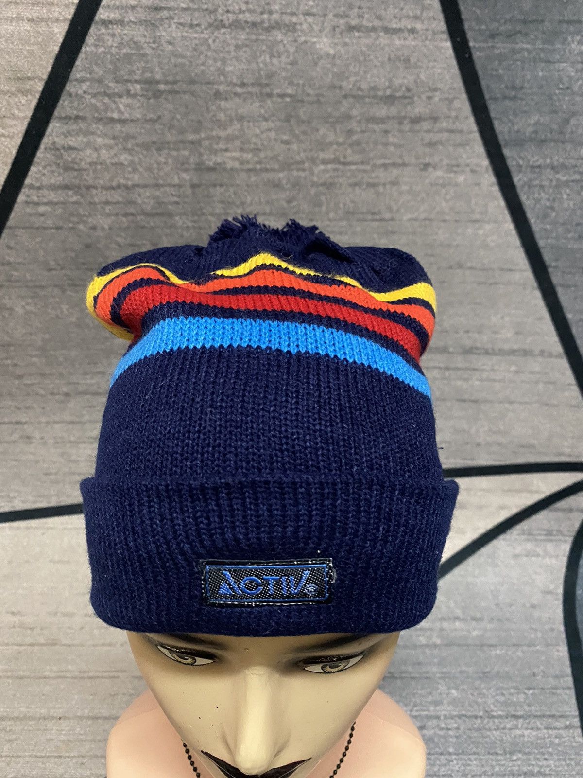 Japanese Brand Activ Patches Stripes Multicolour Beanie Hat Size ONE SIZE - 2 Thumbnail