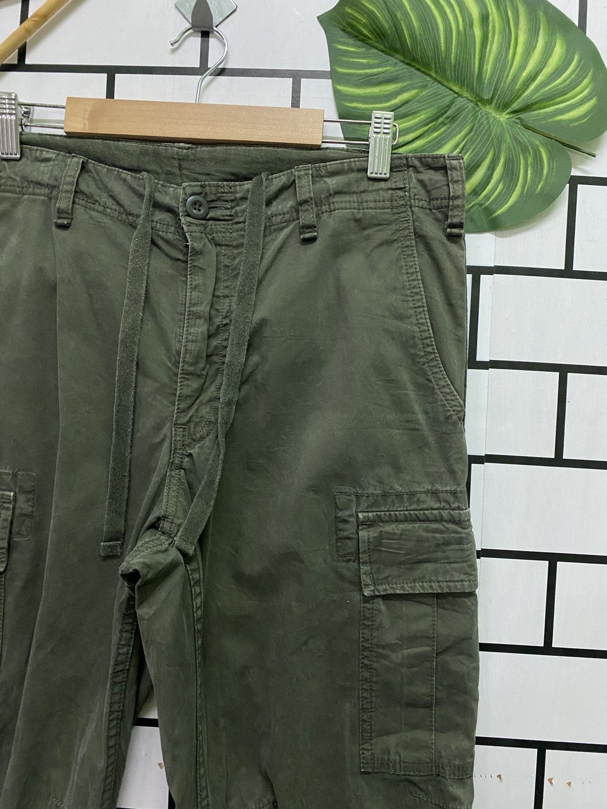Japanese Brand × Uniqlo Uniqlo Vintage Pullover Drawstring Multi Pocket Cargo Pants Size US 32 / EU 48 - 10 Thumbnail