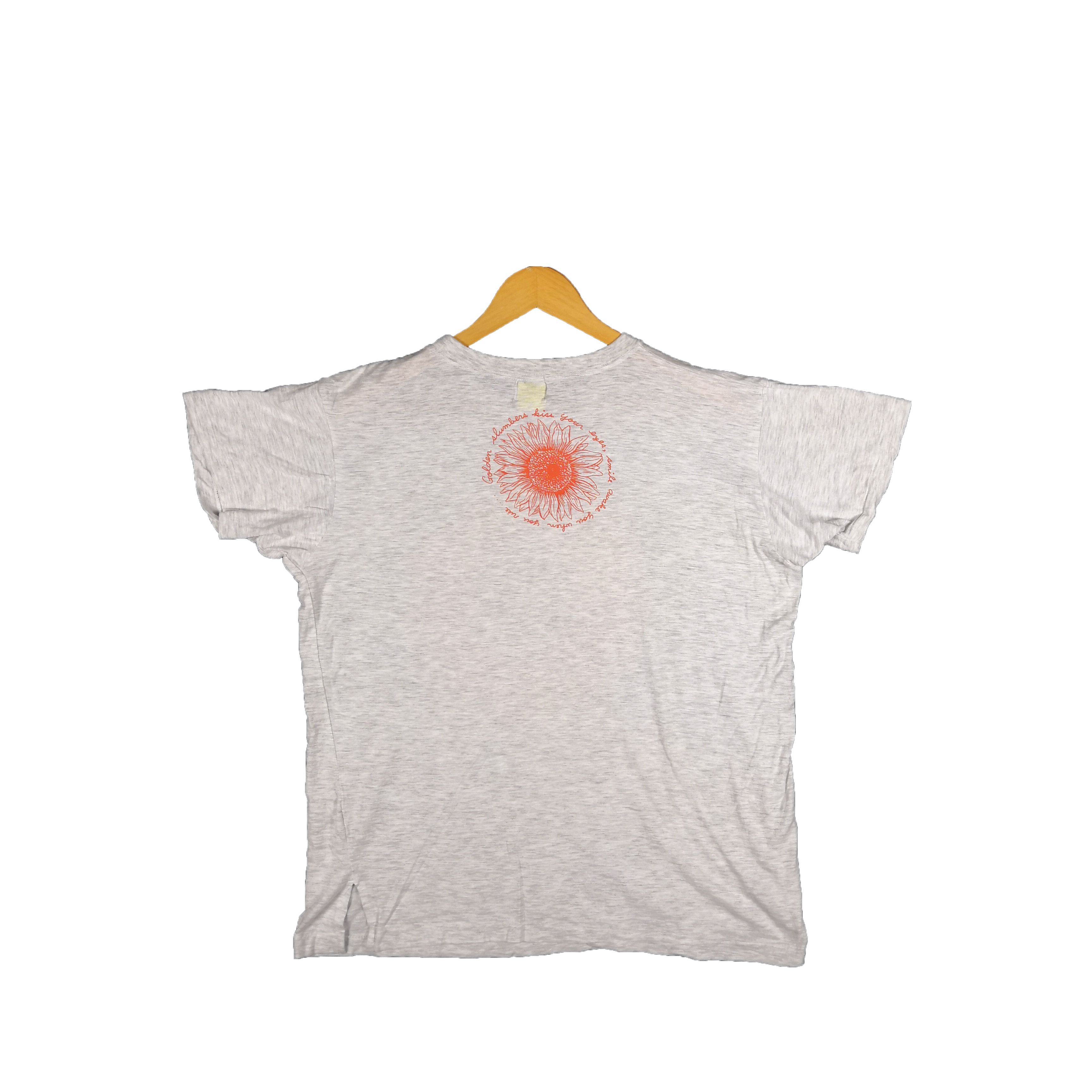 Japanese Brand Vintage 90s Sunflower T-Shirt Japanese Flowers Novelty Tees Size US L / EU 52-54 / 3 - 2 Thumbnail
