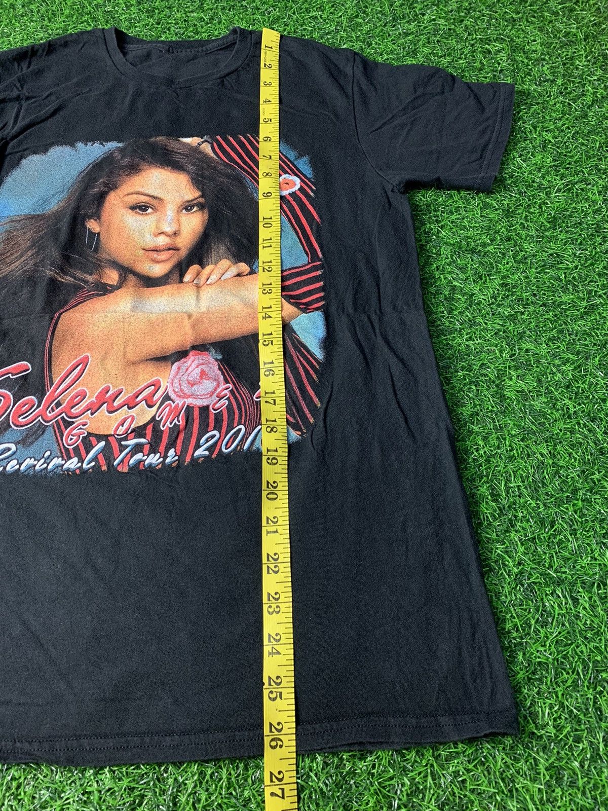 Band Tees Salena Gomez Tour Tee Artist Singer Hollywood Size US S / EU 44-46 / 1 - 9 Thumbnail