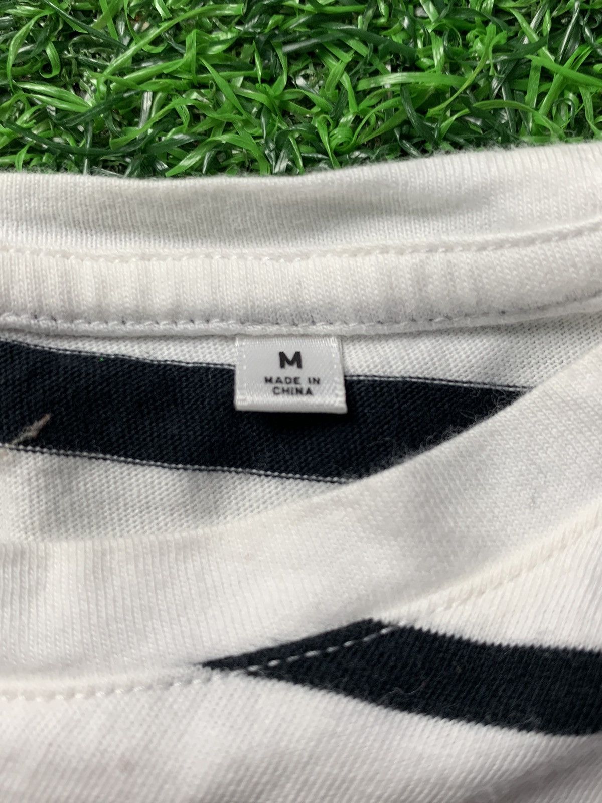 Japanese Brand Uniqlo X Lisa Larson Striped Printed Cat Graphic Tee Size M / US 6-8 / IT 42-44 - 5 Thumbnail