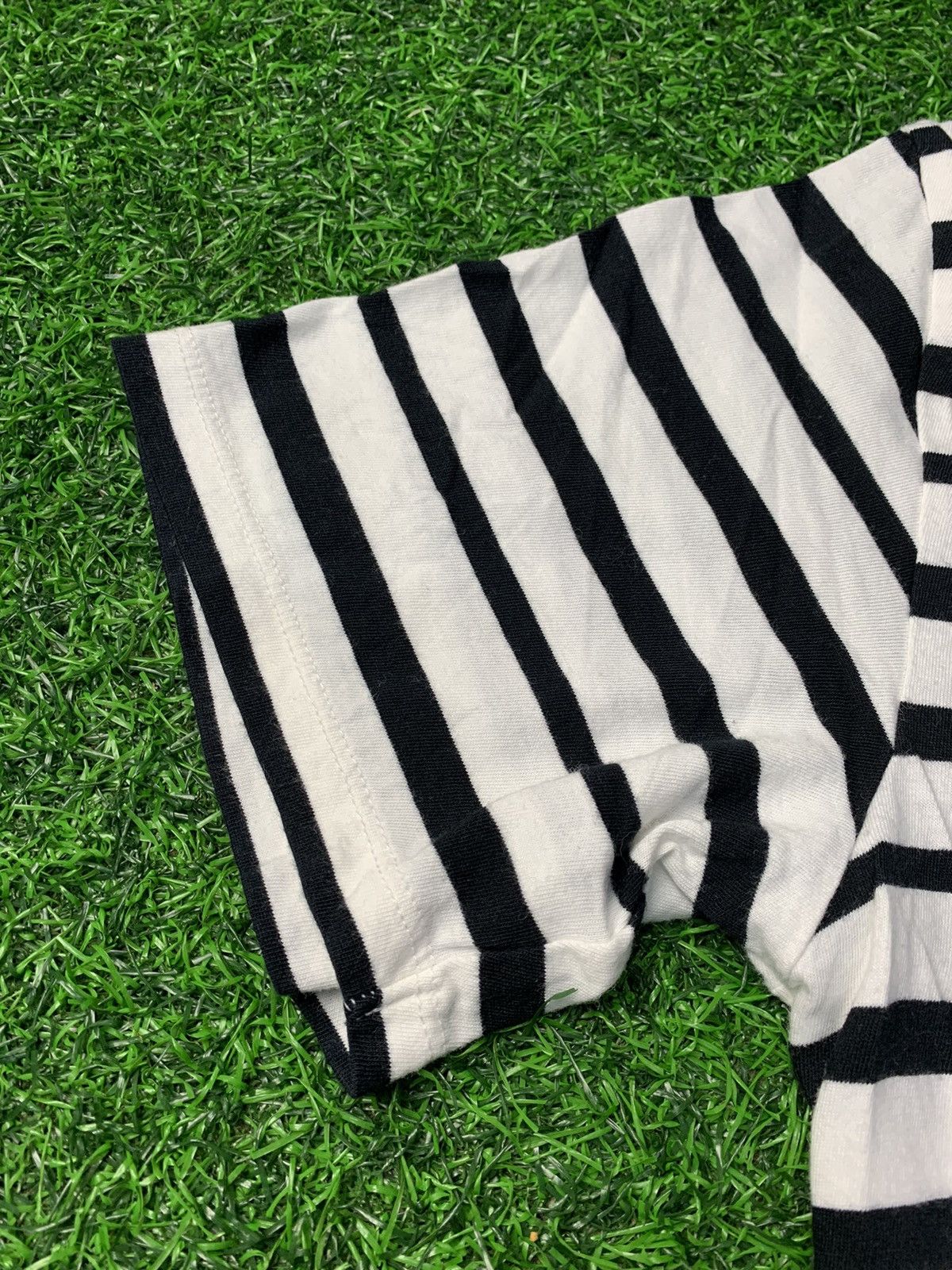 Japanese Brand Uniqlo X Lisa Larson Striped Printed Cat Graphic Tee Size M / US 6-8 / IT 42-44 - 3 Thumbnail