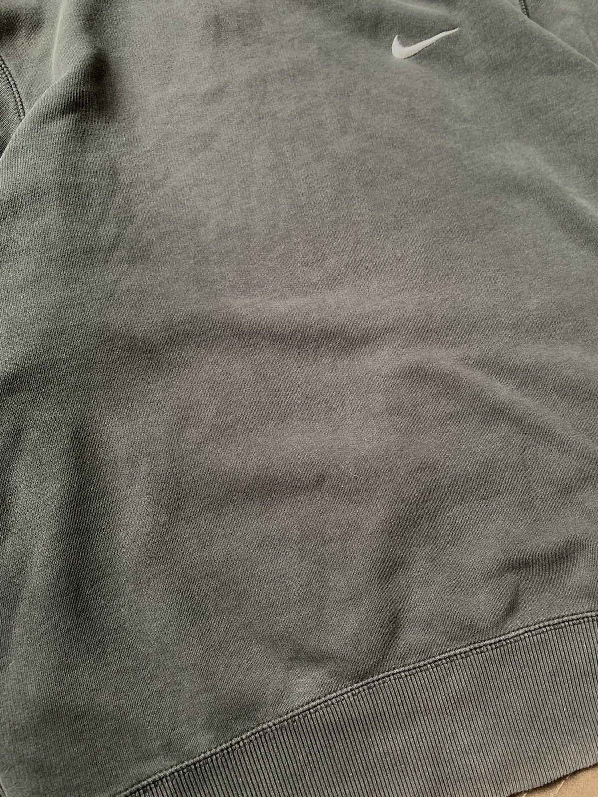 Nike Nike Vintage Basic Sun Faded Black Sweatshirt Mini Swoosh Size US M / EU 48-50 / 2 - 4 Thumbnail