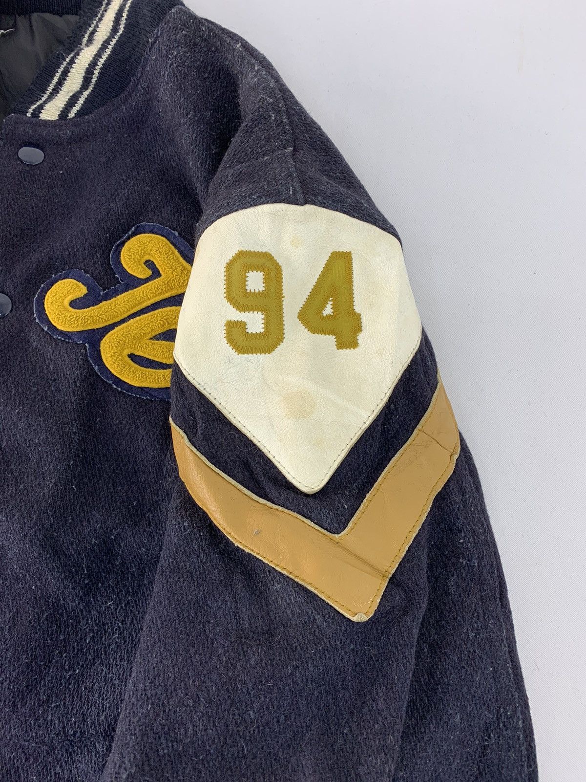 Vintage Rare 80s Varsity Wildcats Big Patches Logo Quilted Inner Size US M / EU 48-50 / 2 - 7 Thumbnail