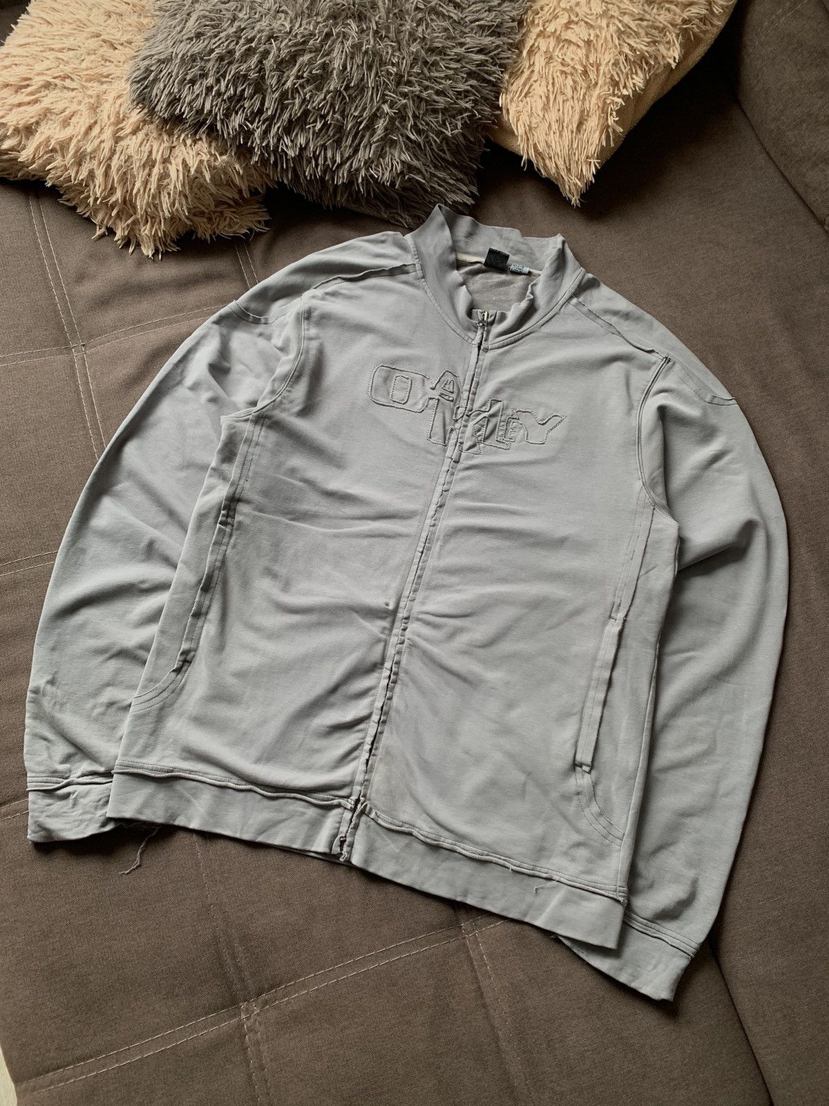 Oakley Vintage Oakley Y2K zip up Grey faded distressed sweatshirts Size US XL / EU 56 / 4 - 2 Thumbnail