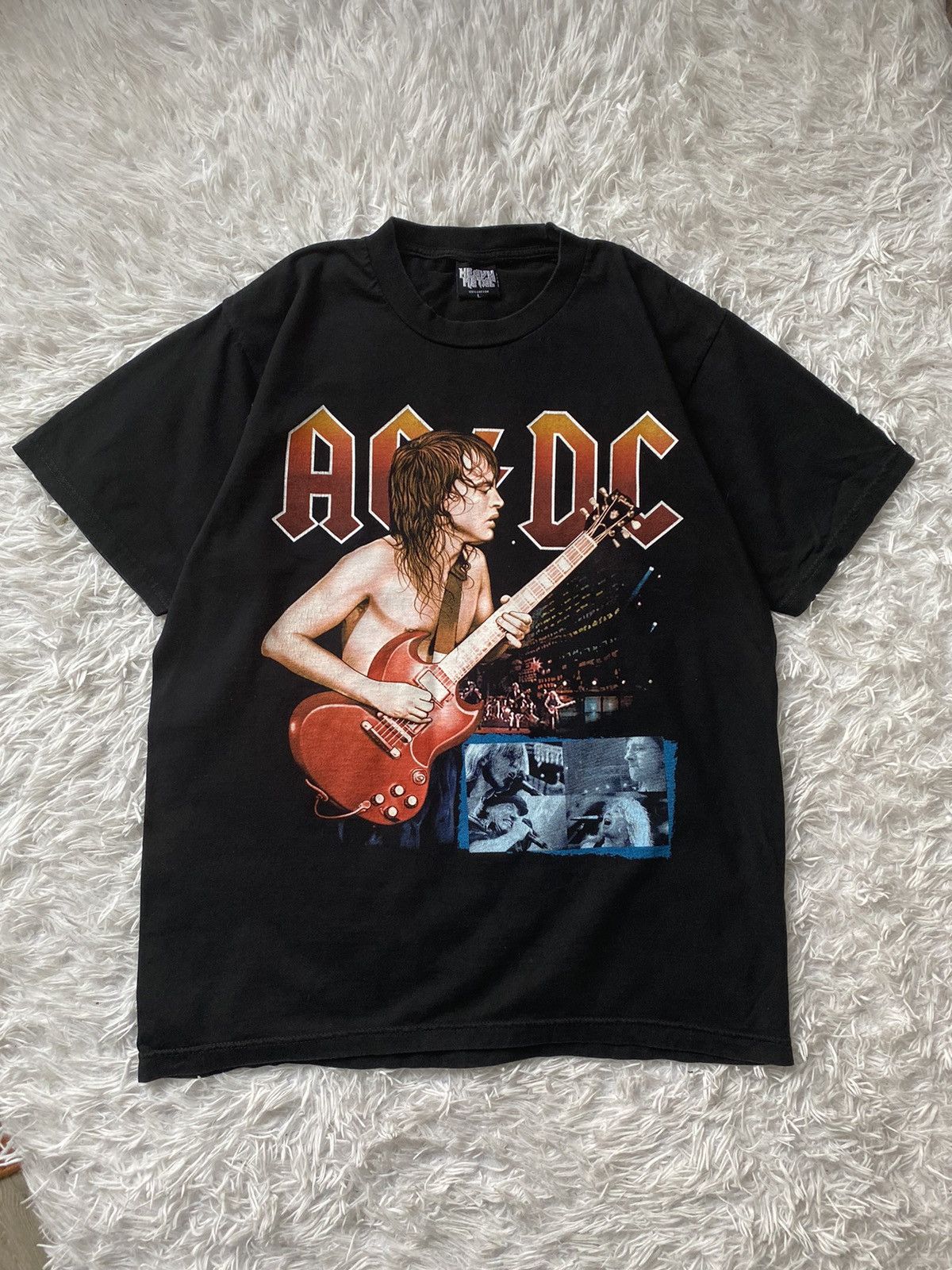 Band Tees Vintage AC/DC Heavy Metal T-Shirt SZ L Size US L / EU 52-54 / 3 - 1 Thumbnail