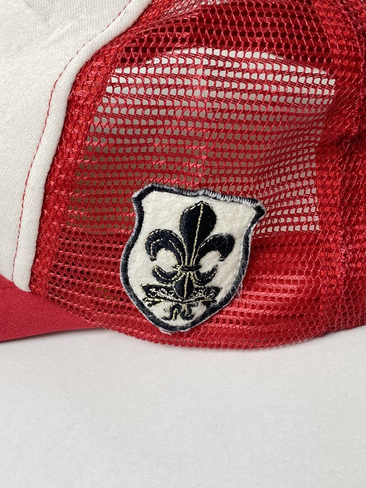 Japanese Brand × Vintage Vintage Mild Hearts Wing Chrome Crest Trucker / Travis Scott Size ONE SIZE - 4 Thumbnail