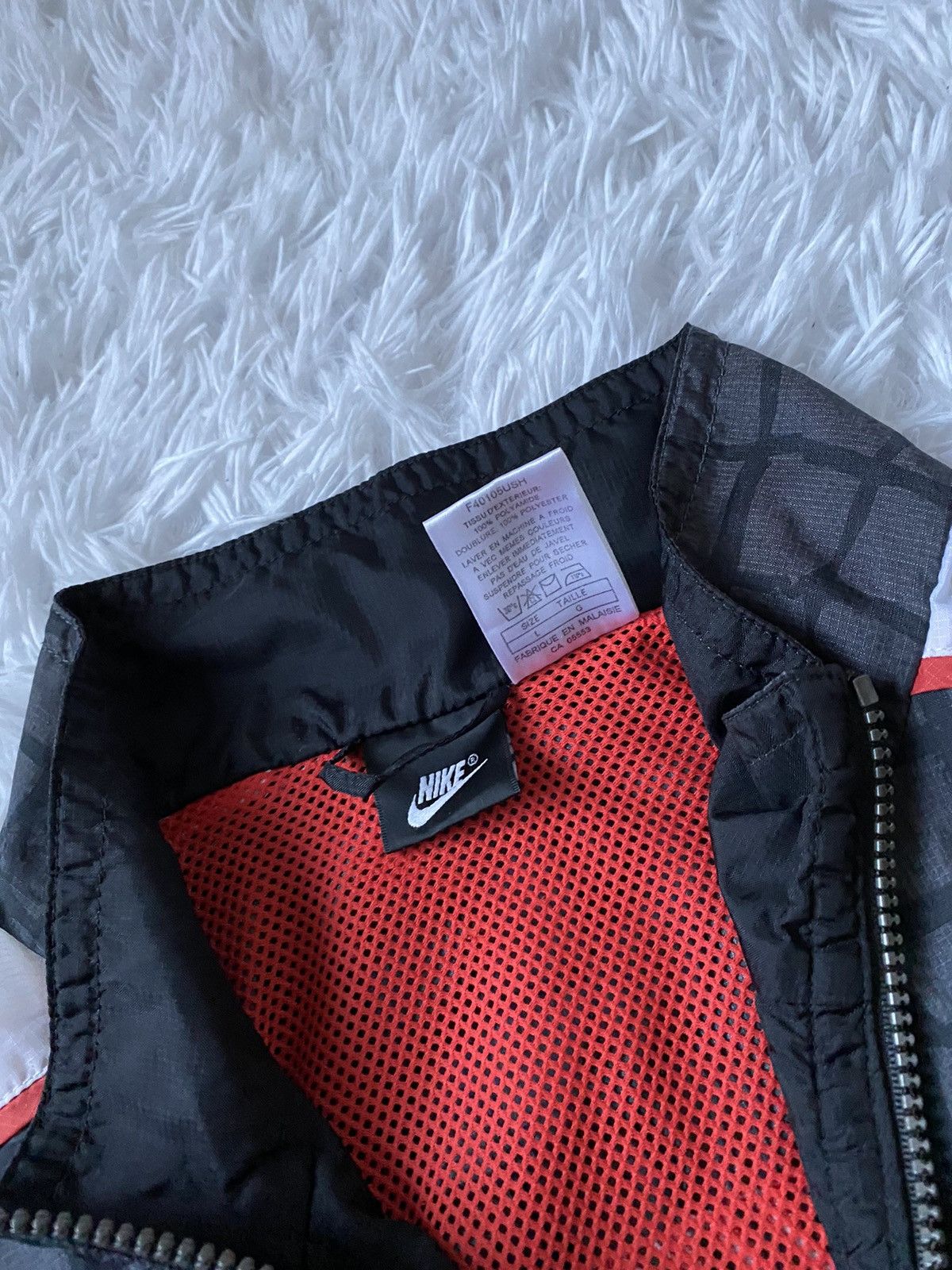 Nike Vintage 90's Nike Y2K Big Swoosh Light Jacket Size US L / EU 52-54 / 3 - 11 Thumbnail