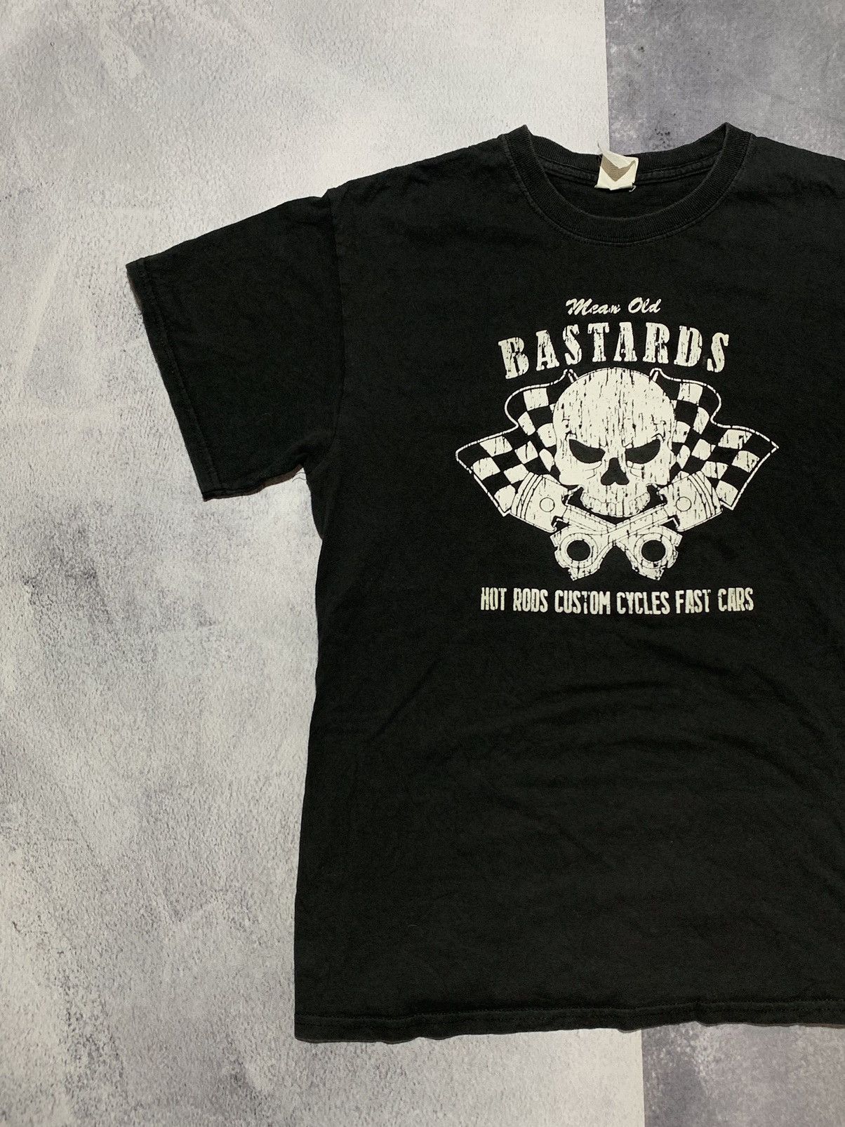 Band Tees × Vintage Vintage Y2K Bastards cars skull sun faded tee size M Size US M / EU 48-50 / 2 - 2 Thumbnail