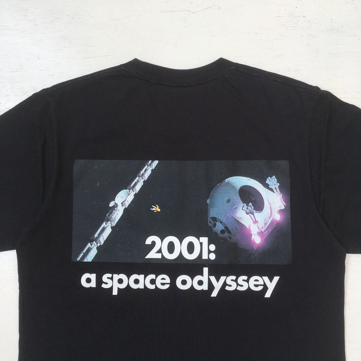 Japanese Brand × Uniqlo Last Drop ‼️ Uniqlo X 2001 A Space Odyssey Movie T-shirt Size US M / EU 48-50 / 2 - 7 Thumbnail