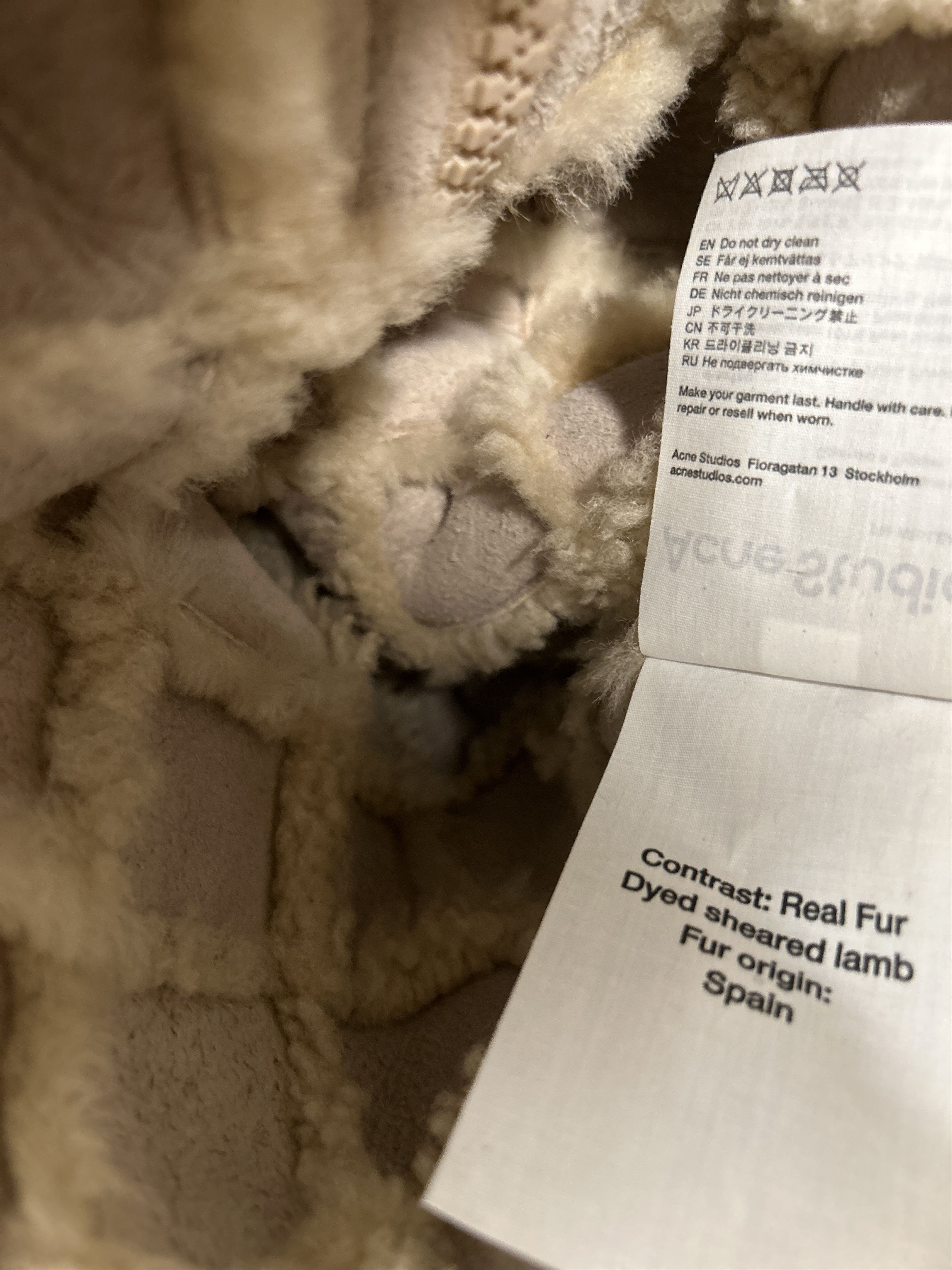 Acne Studios Acne Studios Cropped Shearling Jacket Beige size IT 40 Size M / US 6-8 / IT 42-44 - 4 Thumbnail