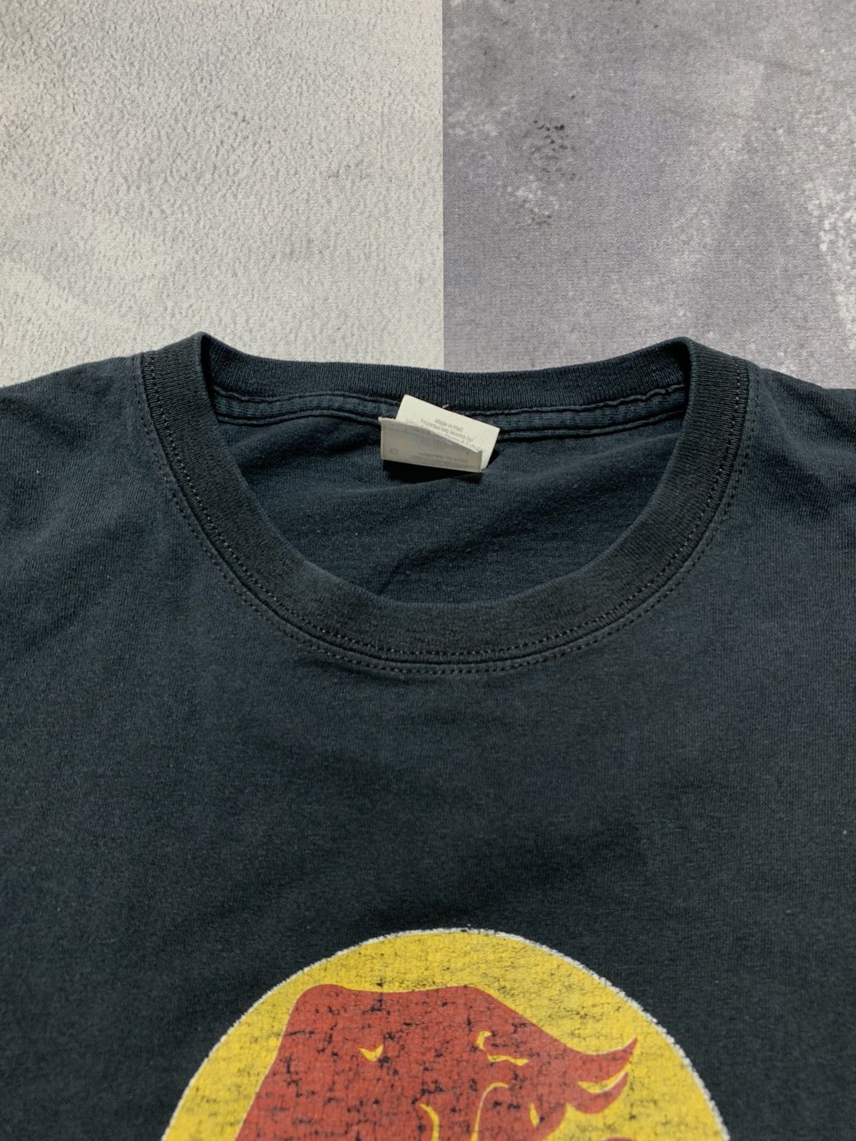 Vintage Vintage Y2K Bad Bull sun faded tee streetwear style size L Size US L / EU 52-54 / 3 - 4 Thumbnail
