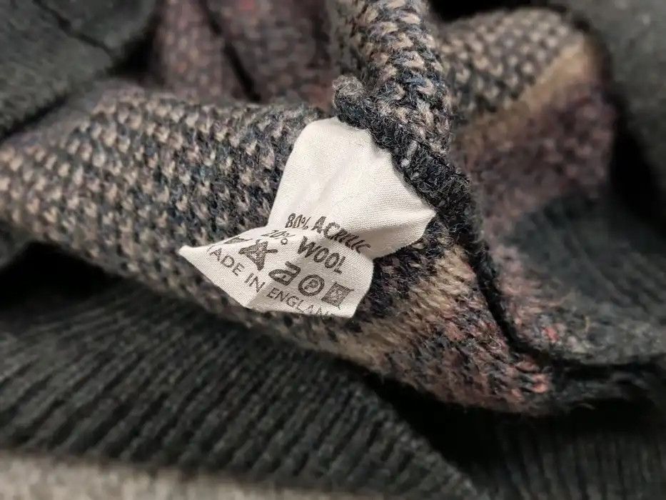 Japanese Brand Vintage 90's Japanese Patterned Cardigan Knitted Sweater Size US M / EU 48-50 / 2 - 9 Thumbnail