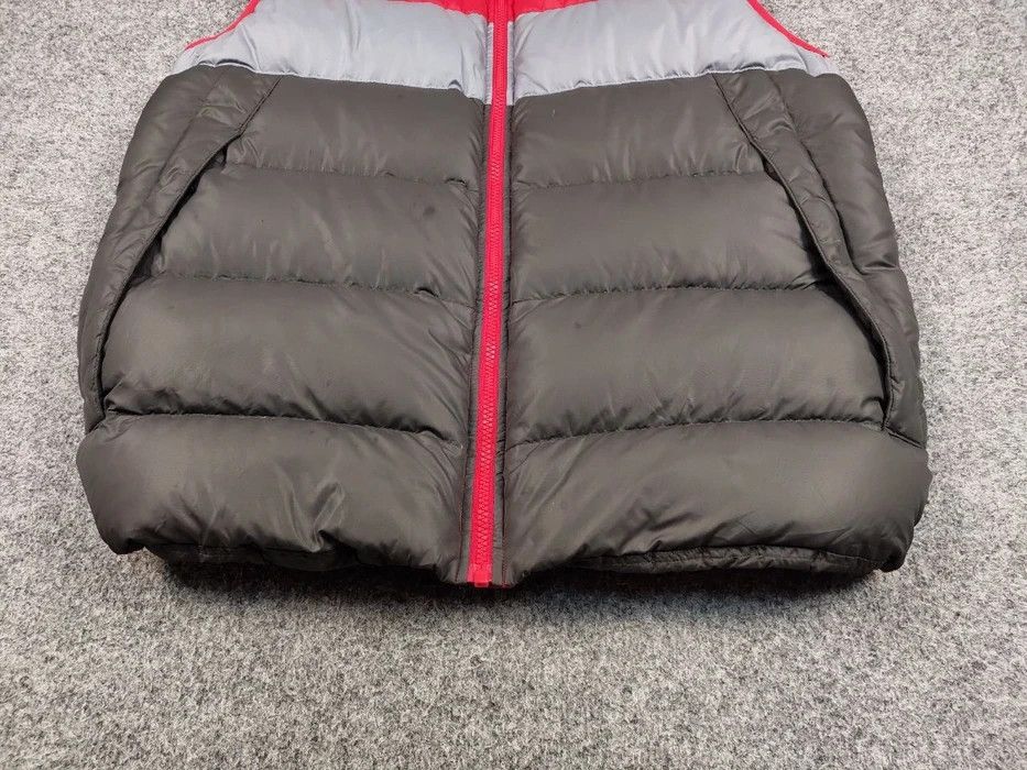 Nike Vintage Nike Down Red Grey Puffer Vest Y2K Hupe Size US L / EU 52-54 / 3 - 4 Thumbnail