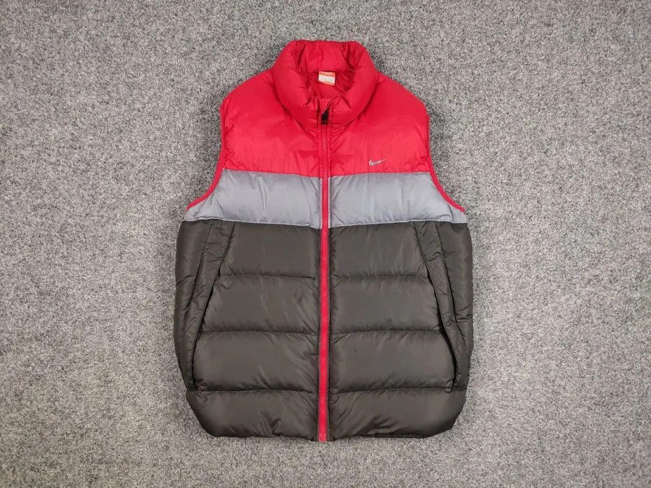 Nike Vintage Nike Down Red Grey Puffer Vest Y2K Hupe Size US L / EU 52-54 / 3 - 1 Thumbnail