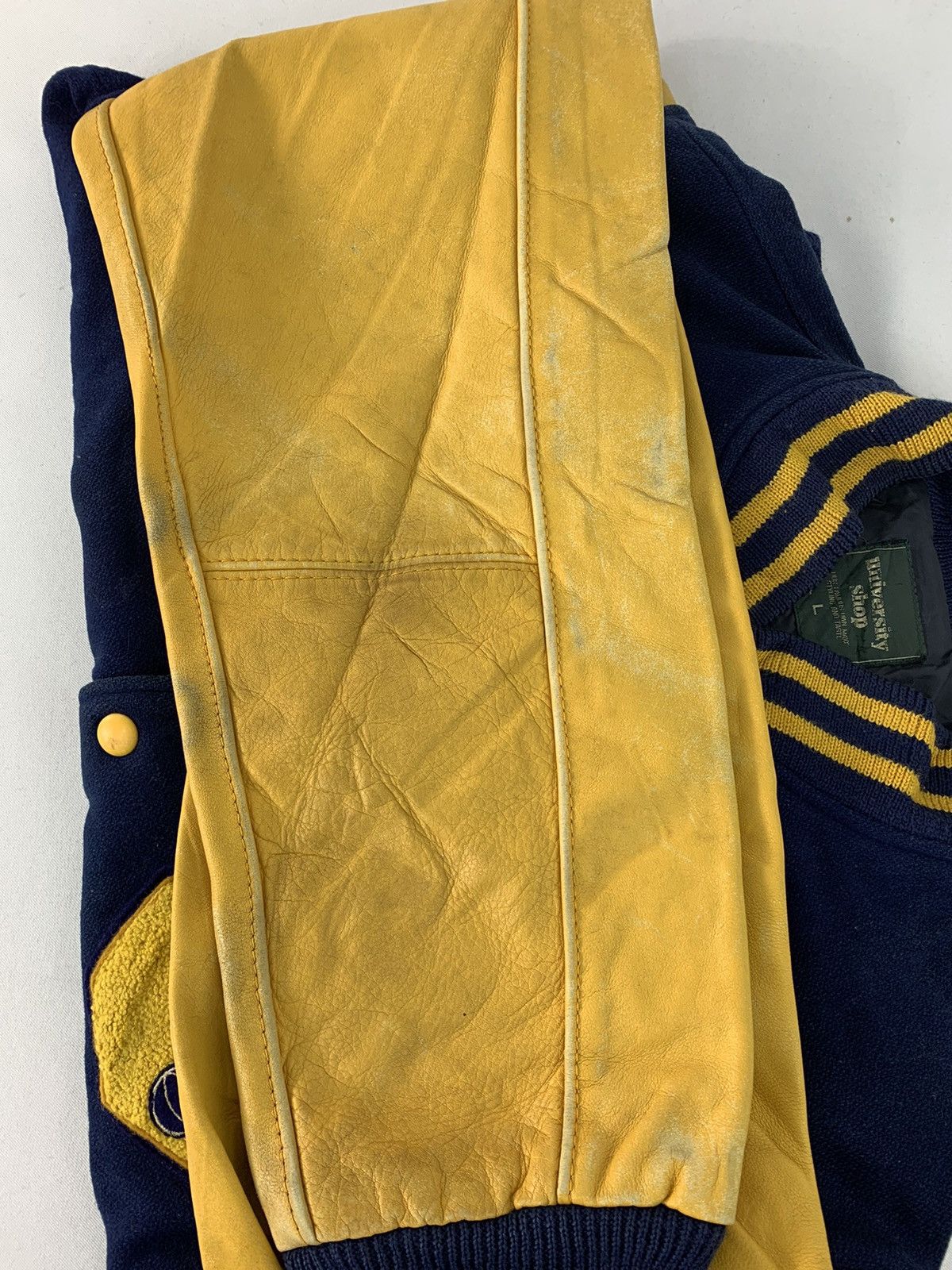 Leather Vintage University Shop U Champs Leather Sleeve Varsity Size US L / EU 52-54 / 3 - 12 Thumbnail