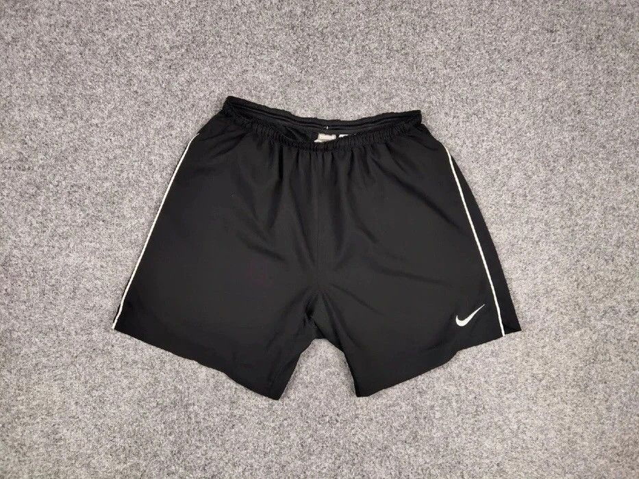 Nike Vintage Nike Shorts Black Logo swoosh casual Y2K Streetwear Size US 34 / EU 50 - 4 Thumbnail