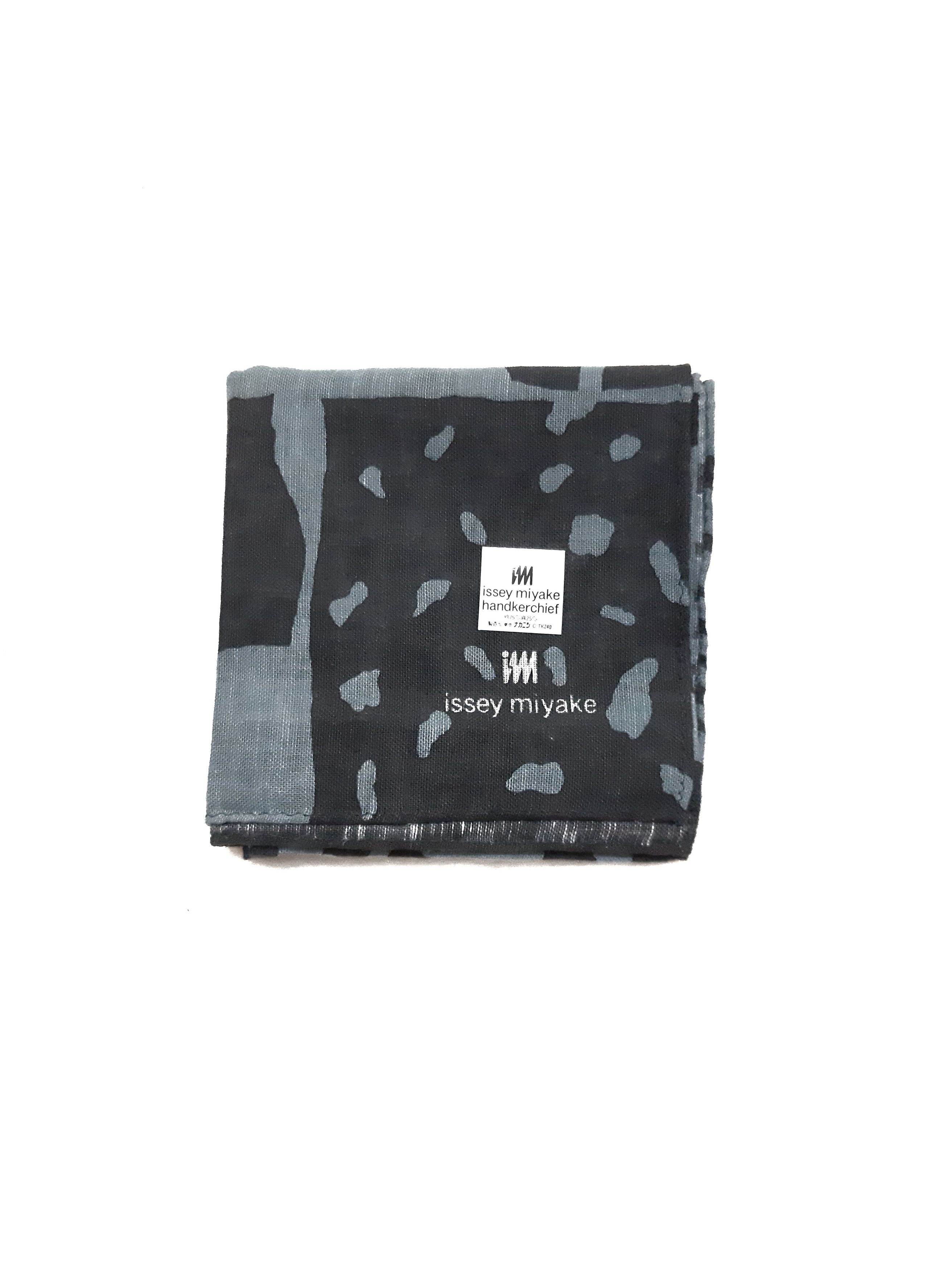 Final Home Vintage IM Product by Issey Miyake Handkerchief Size ONE SIZE - 1 Thumbnail