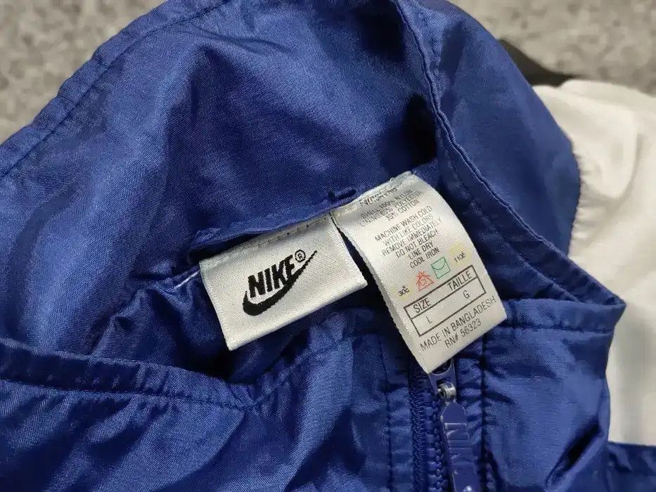 Nike Vintage 90's Nike Nylon Drill Big Embroidered Track Jacket Size US L / EU 52-54 / 3 - 9 Thumbnail