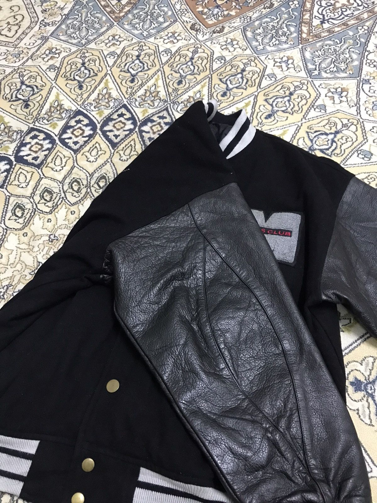 Japanese Brand Vintage MENS CLUB Arm Leather Varsity Jacket Size US M / EU 48-50 / 2 - 10 Thumbnail