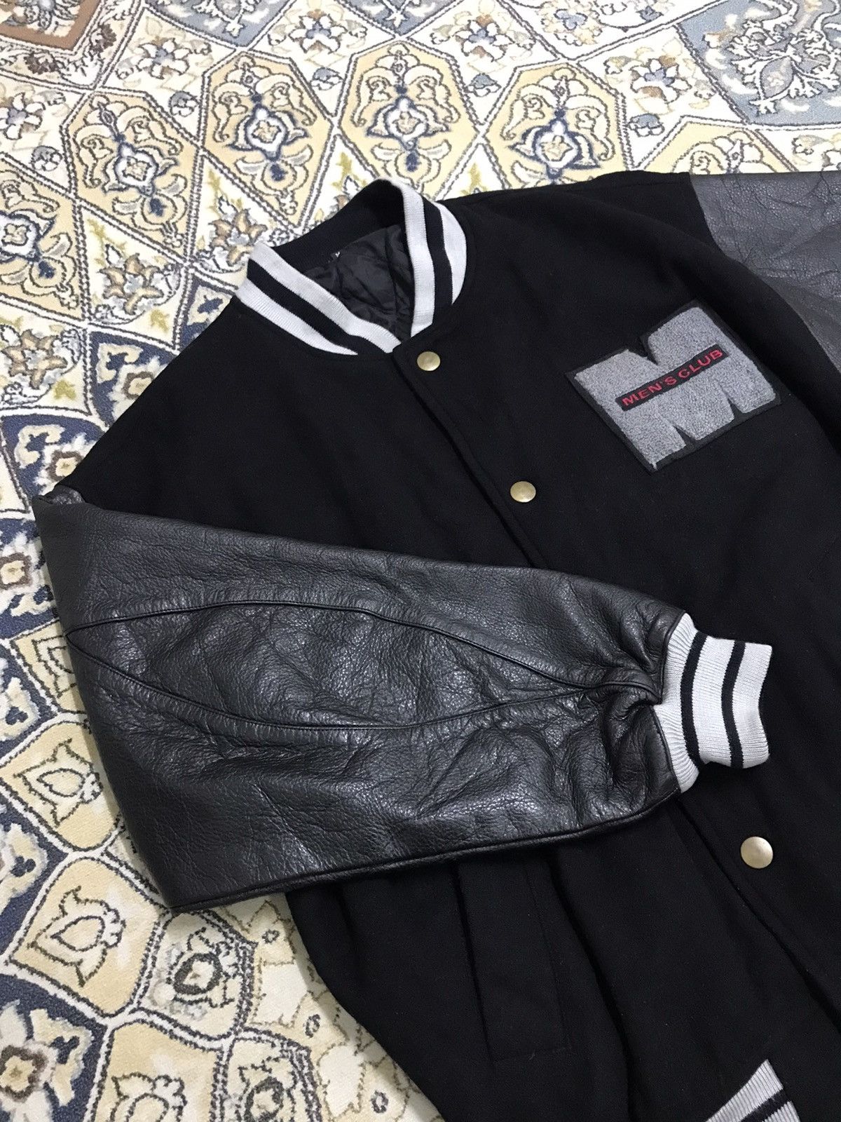 Japanese Brand Vintage MENS CLUB Arm Leather Varsity Jacket Size US M / EU 48-50 / 2 - 11 Thumbnail