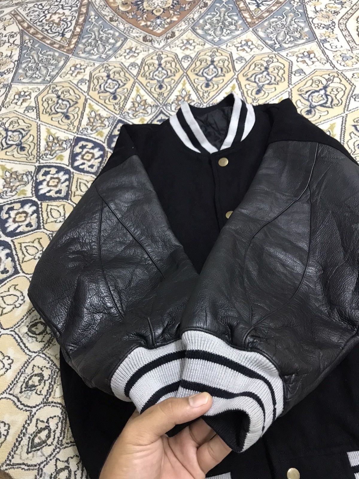 Japanese Brand Vintage MENS CLUB Arm Leather Varsity Jacket Size US M / EU 48-50 / 2 - 12 Thumbnail