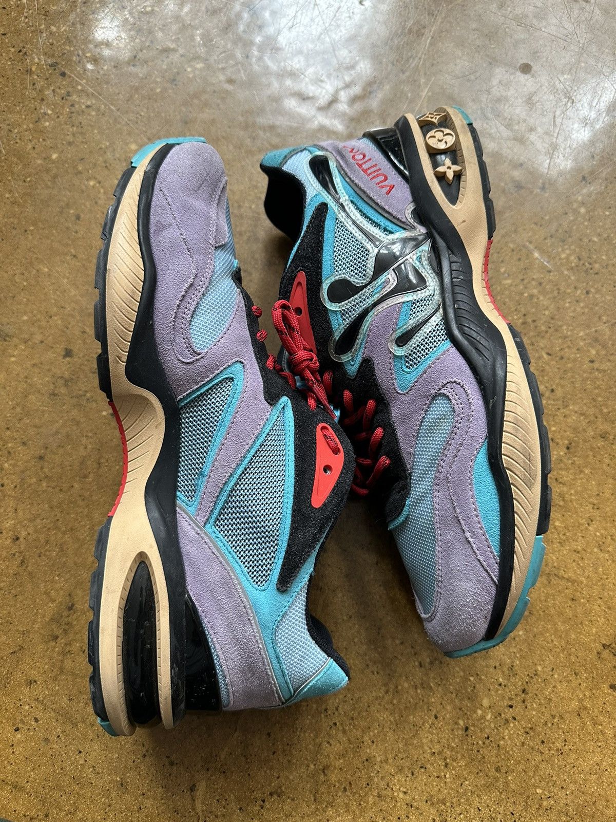 Louis Vuitton Louis Vuitton Trail Sneakers Blue LV 8.5 Size US 9.5 / EU 42-43 - 2 Thumbnail