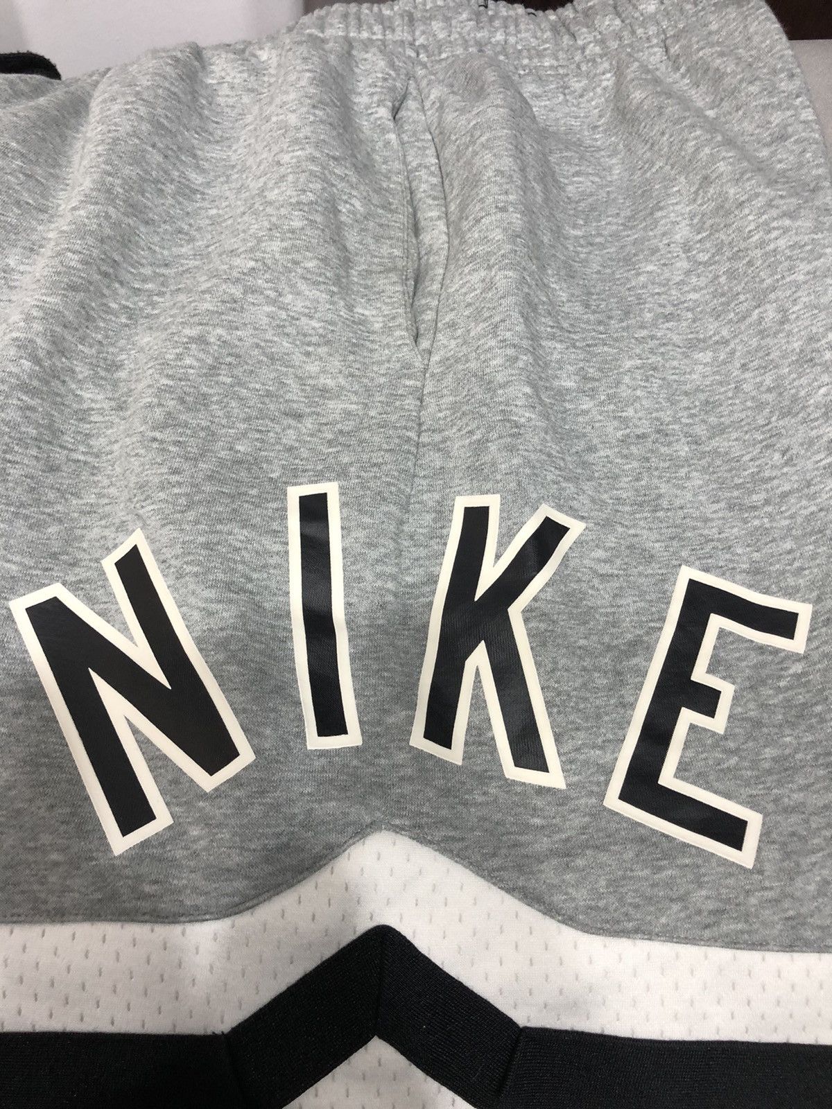 Nike × Vintage Nike NSW Air Fleece Spellout Shorts Size US 34 / EU 50 - 2 Thumbnail