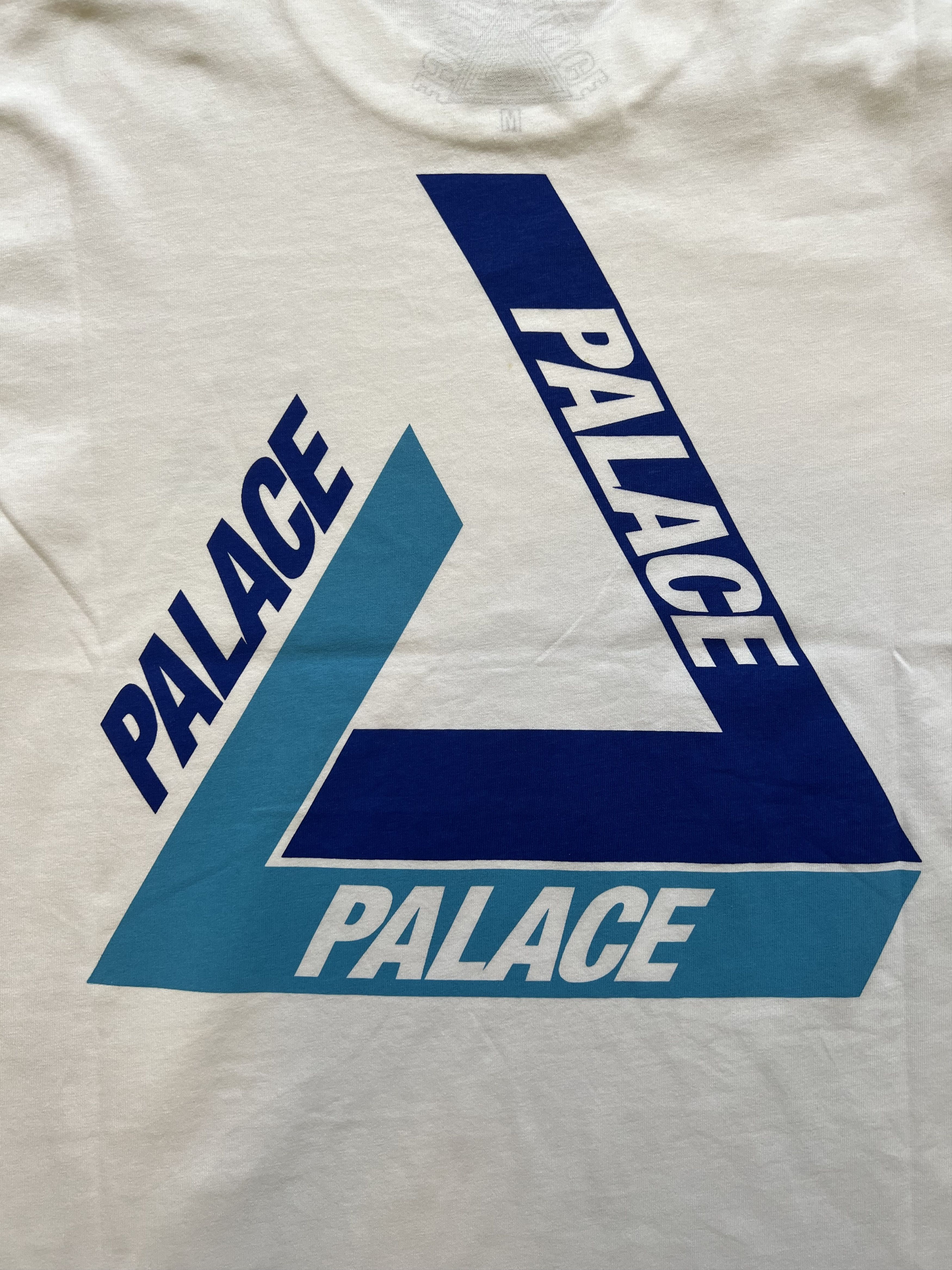 Palace 💚 2018 Palace Tri Shadow T-Shirt White/Blue Medium NEW Size US M / EU 48-50 / 2 - 8 Thumbnail