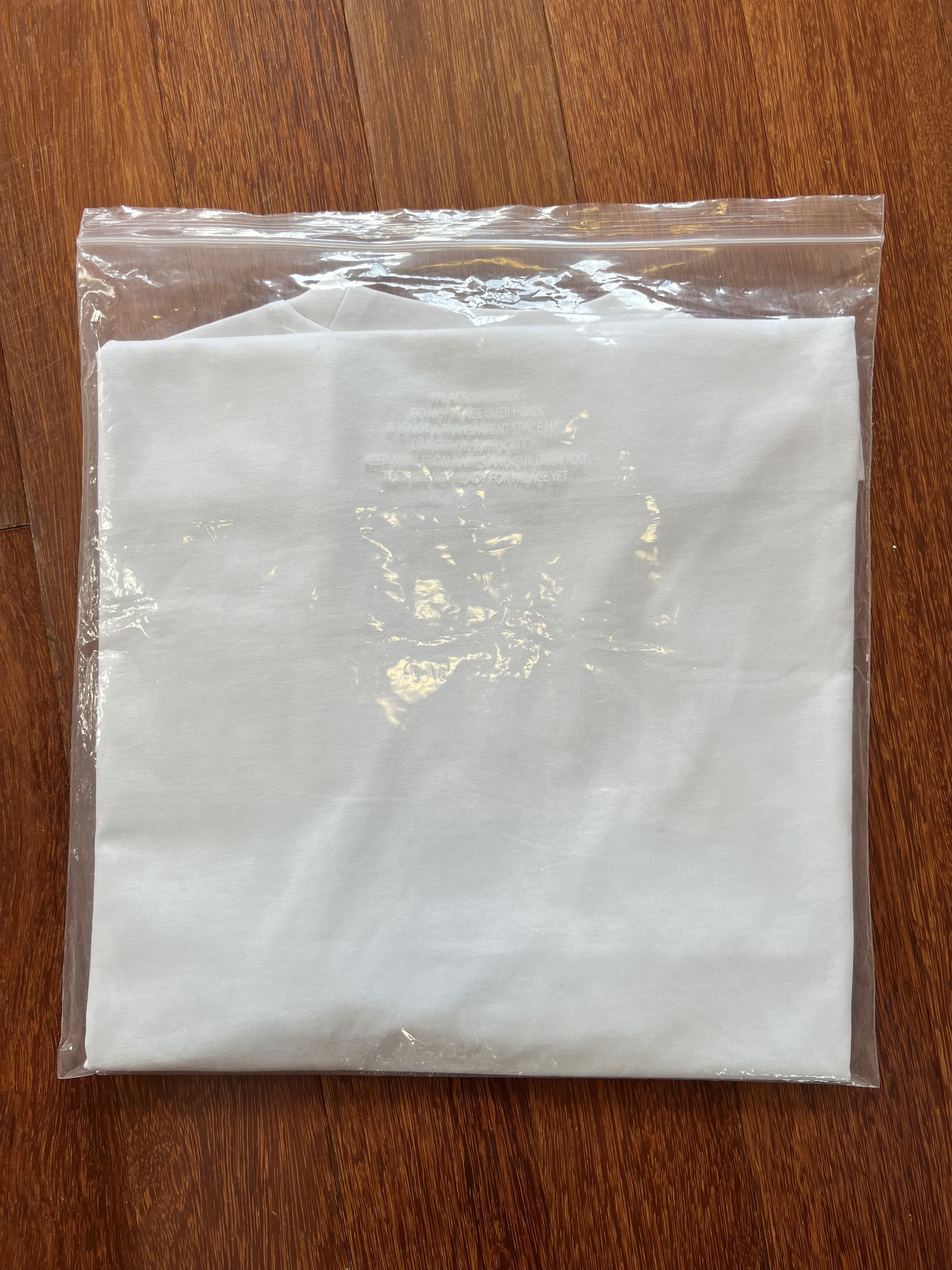 Palace 💚 2018 Palace Surkit T-Shirt White Large NEW Size US L / EU 52-54 / 3 - 4 Thumbnail