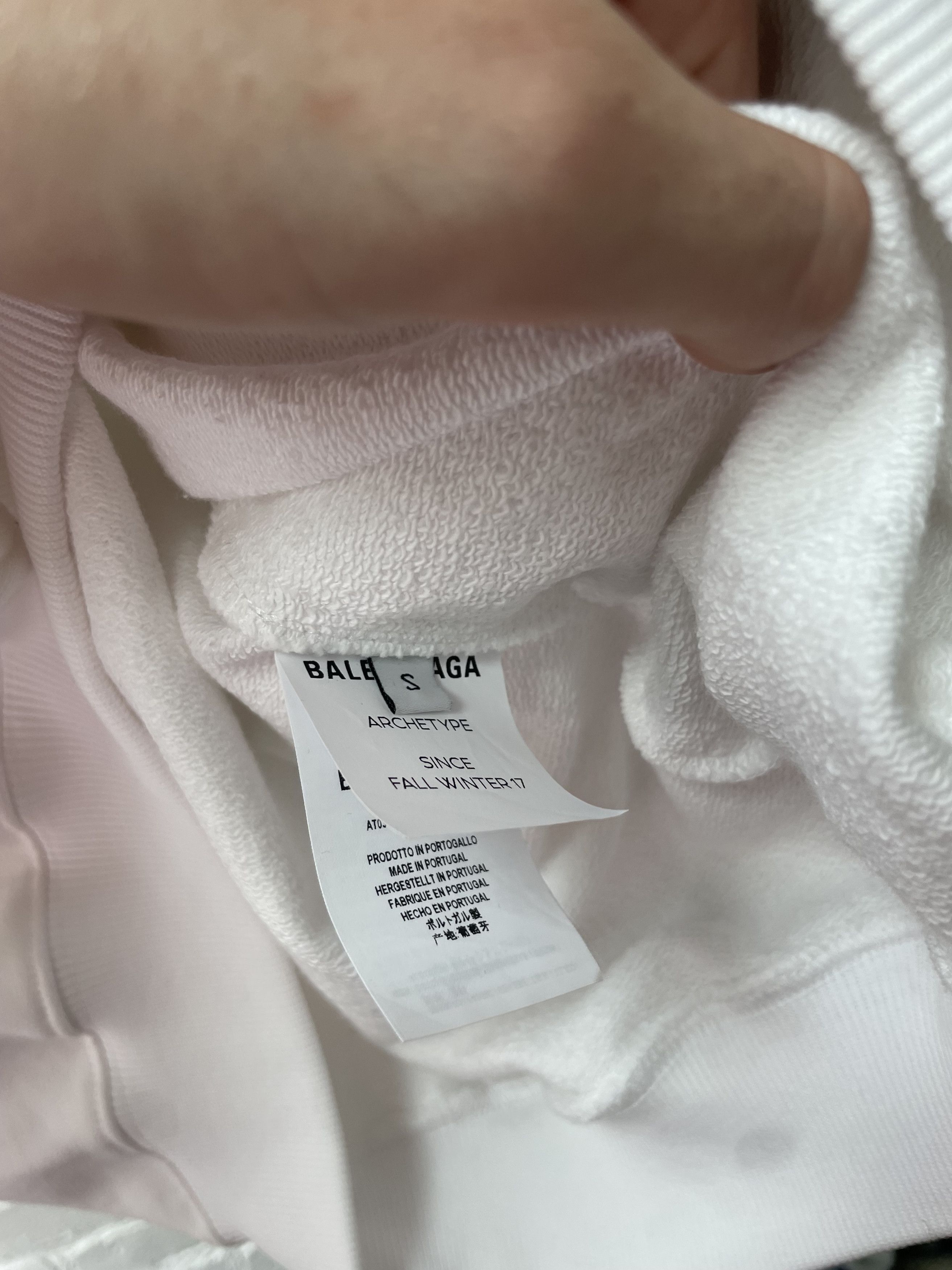 Balenciaga BALENCIAGA WHITE LOGO HOODIE 4GSELLER Size US S / EU 44-46 / 1 - 3 Thumbnail