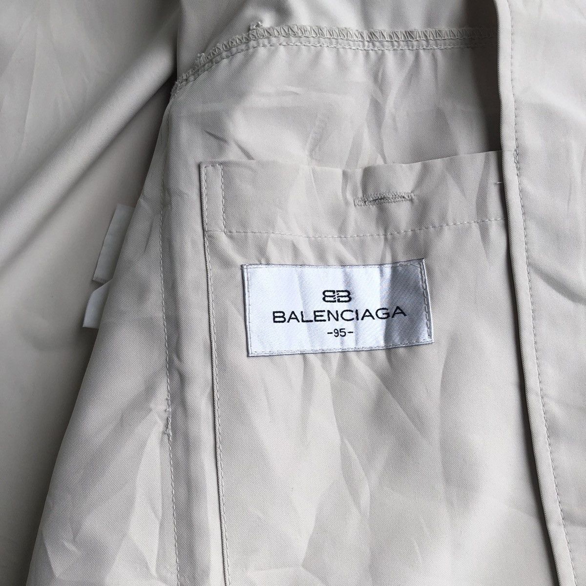 Balenciaga Vintage Balenciaga Big Logo Collar Size US M / EU 48-50 / 2 - 7 Thumbnail