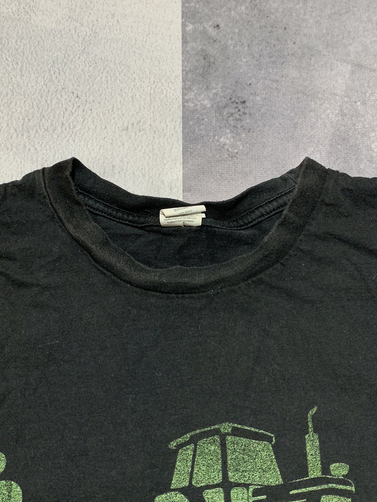 Vintage Vintage Y2K Humor t-shirt streetwear big logo size XL Size US XL / EU 56 / 4 - 5 Thumbnail