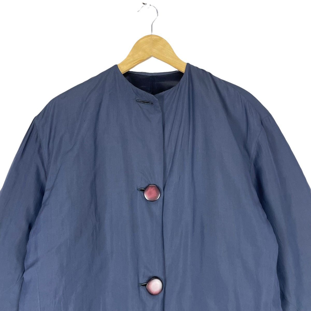 Giorgio Armani ⚡️GIORGIO ARMANI BUTTON LIGHT WOMEN JACKET Size ONE SIZE - 2 Thumbnail