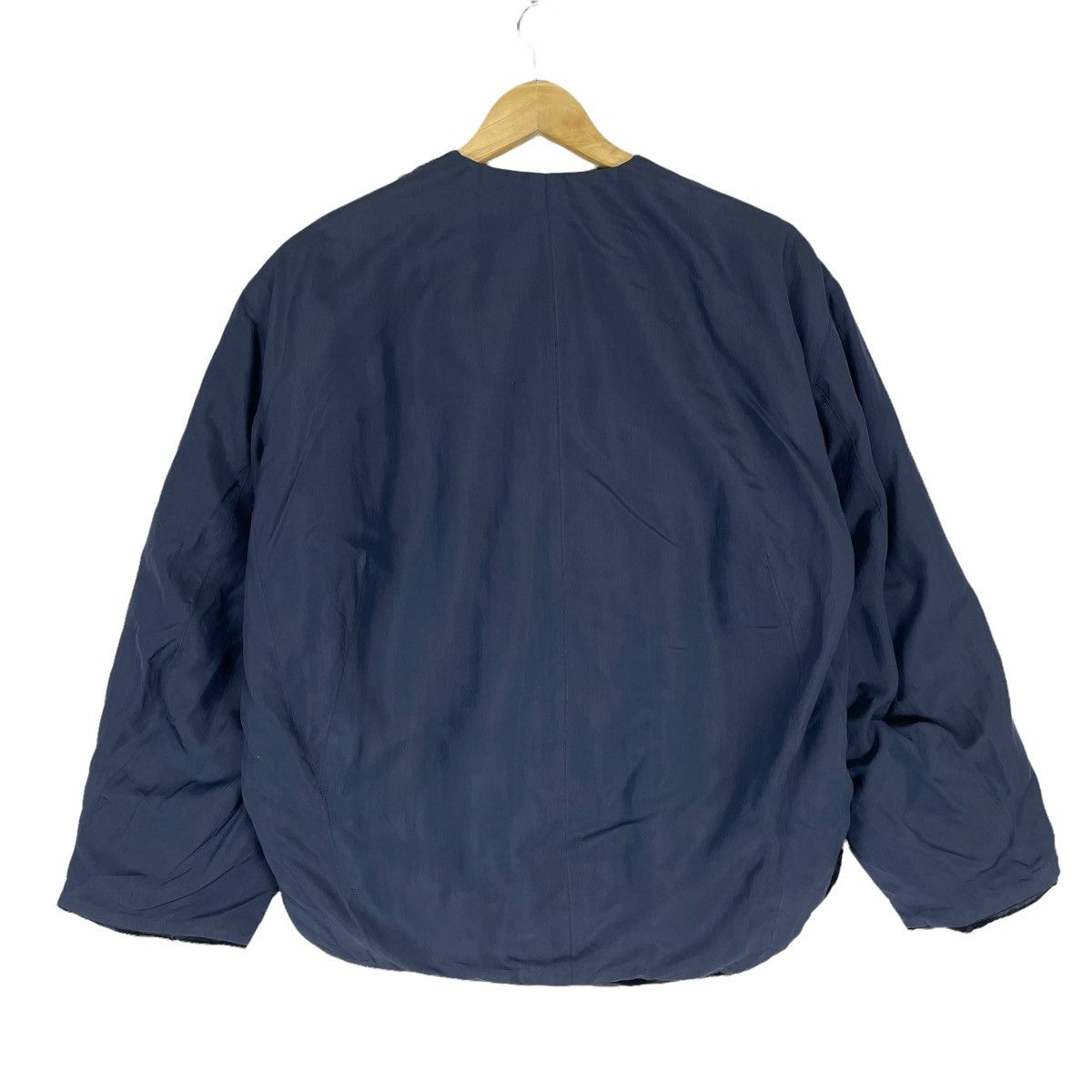 Giorgio Armani ⚡️GIORGIO ARMANI BUTTON LIGHT WOMEN JACKET Size ONE SIZE - 5 Thumbnail