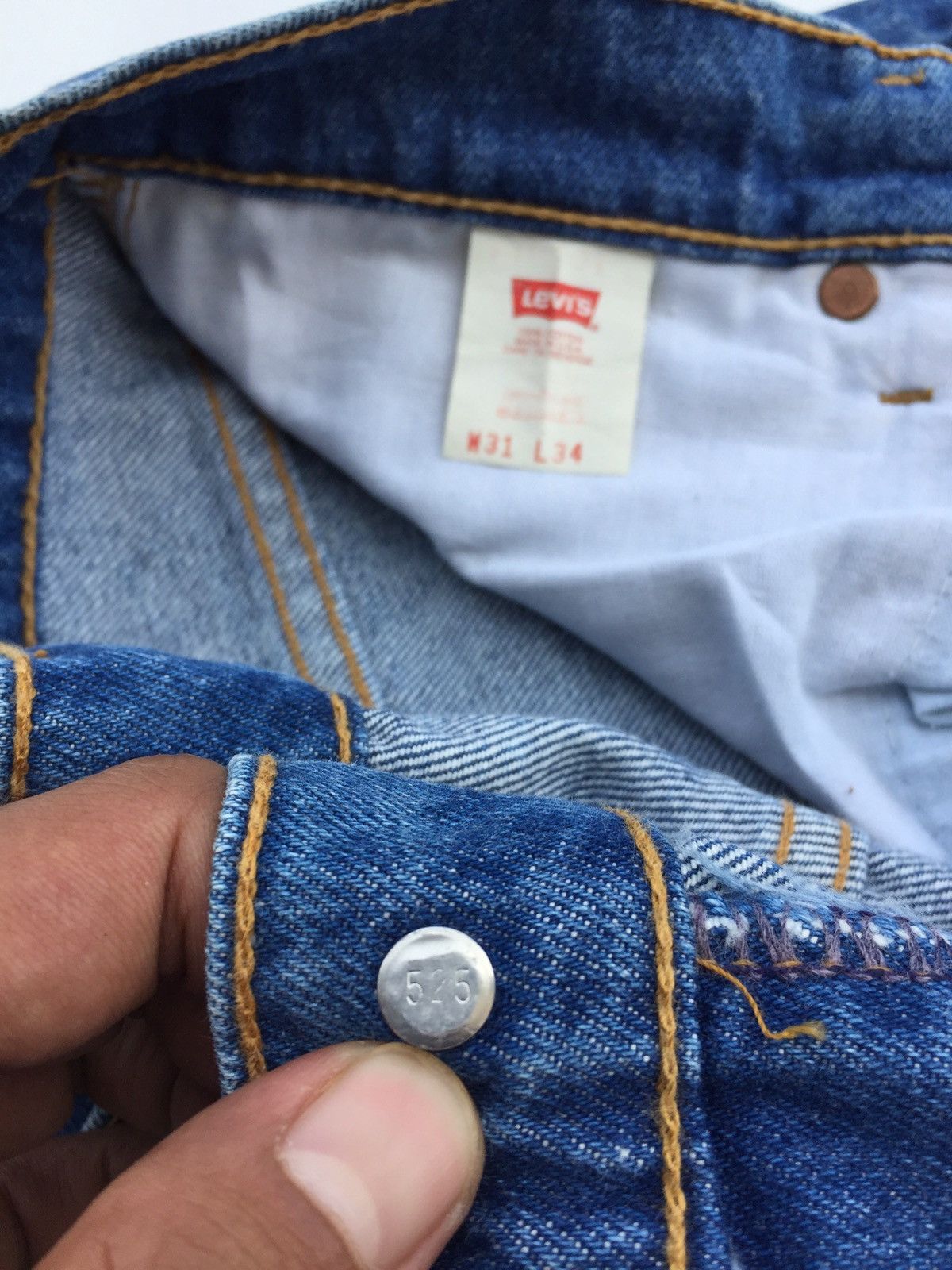 Levi's × Vintage Vintage 90s Levi’s 520-0217 W31 L34 Made in USA Size US 30 / EU 46 - 8 Thumbnail