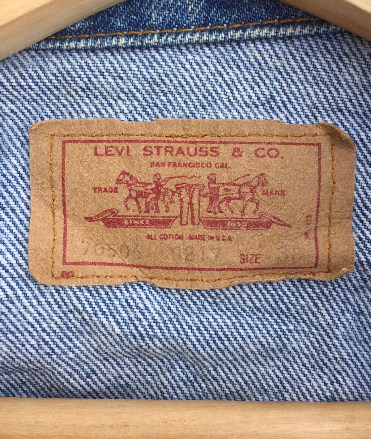 Levi's × Vintage 🔥offer🔥Vintage 90s Levis Trucker Denim Jacket Made USA Size US S / EU 44-46 / 1 - 3 Thumbnail