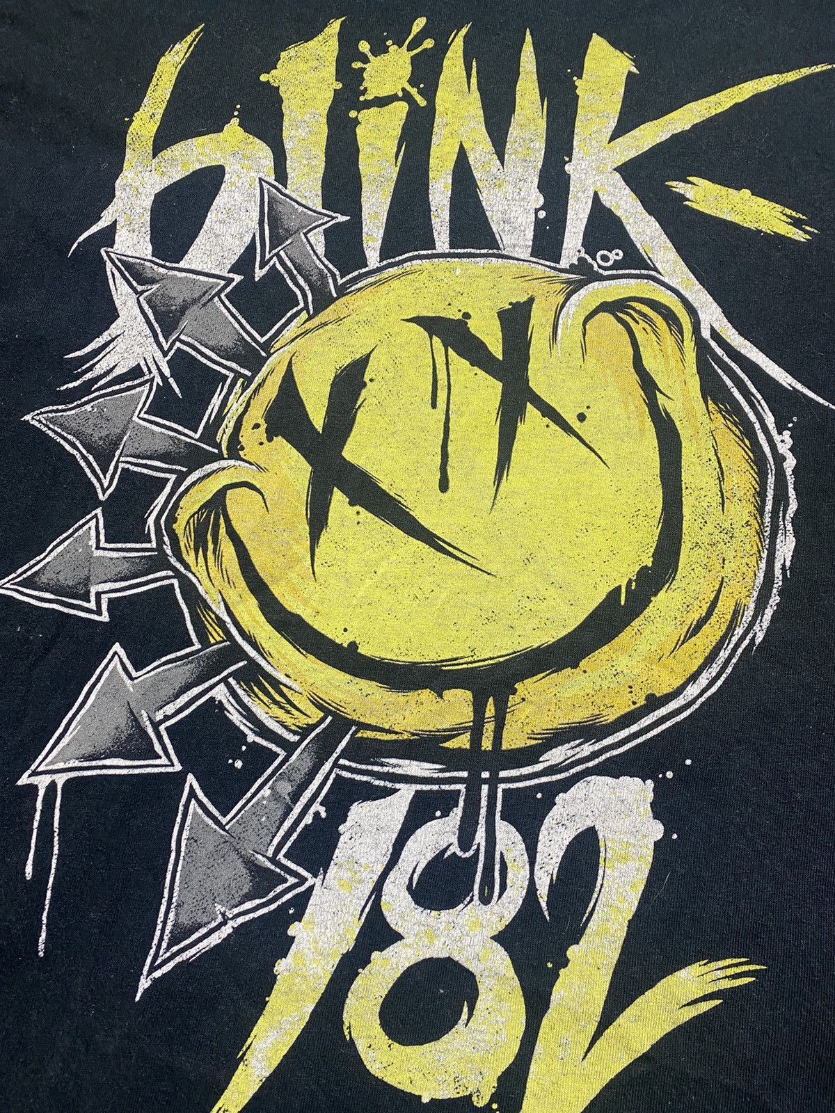 Band Tees Vintage Y2k Blink 182 tee streetwear rock band style size L Size US L / EU 52-54 / 3 - 2 Thumbnail