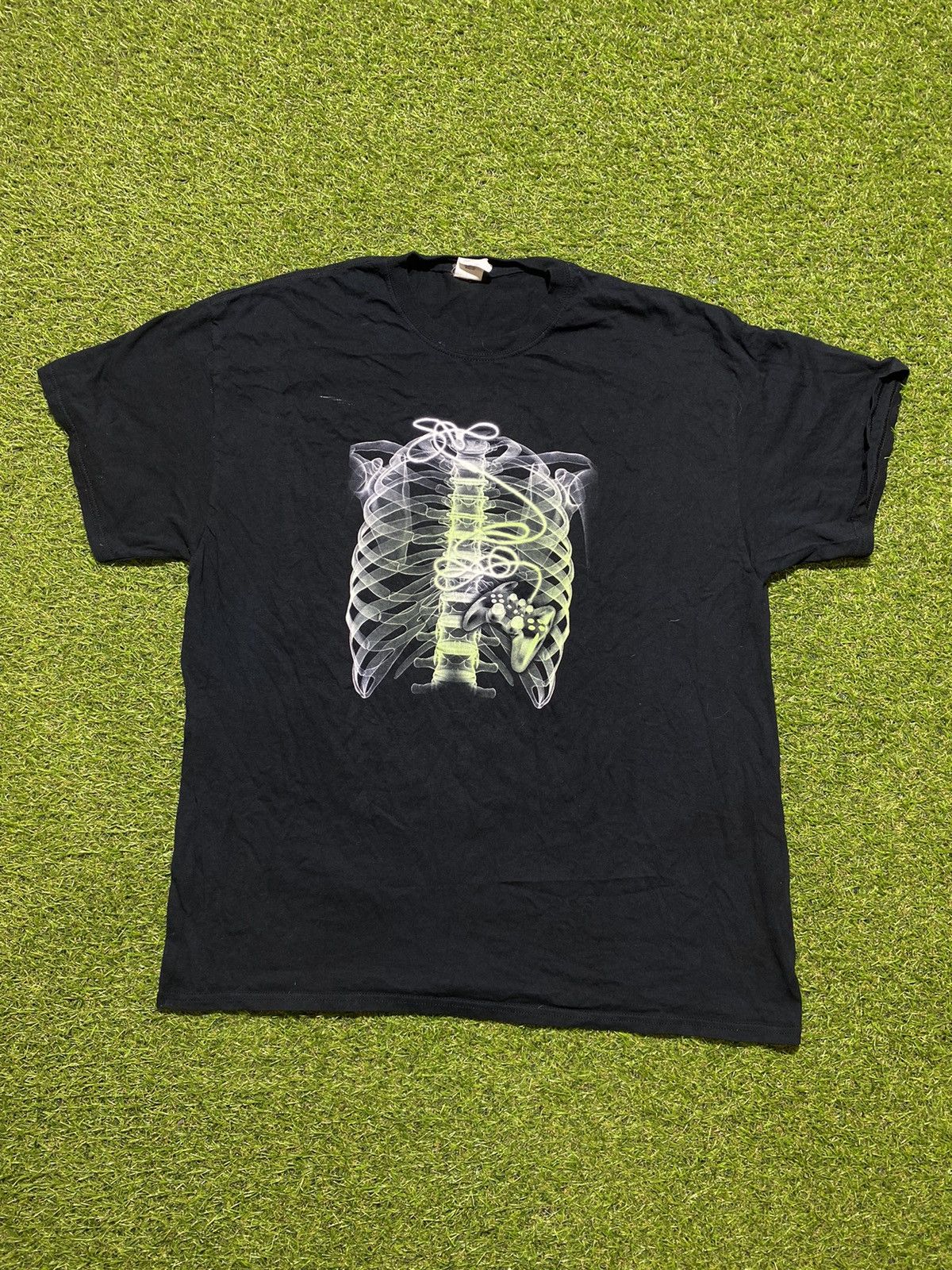 Vintage Vintage Y2k Skeleton Humor tee streetwear style size L Size US L / EU 52-54 / 3 - 1 Thumbnail